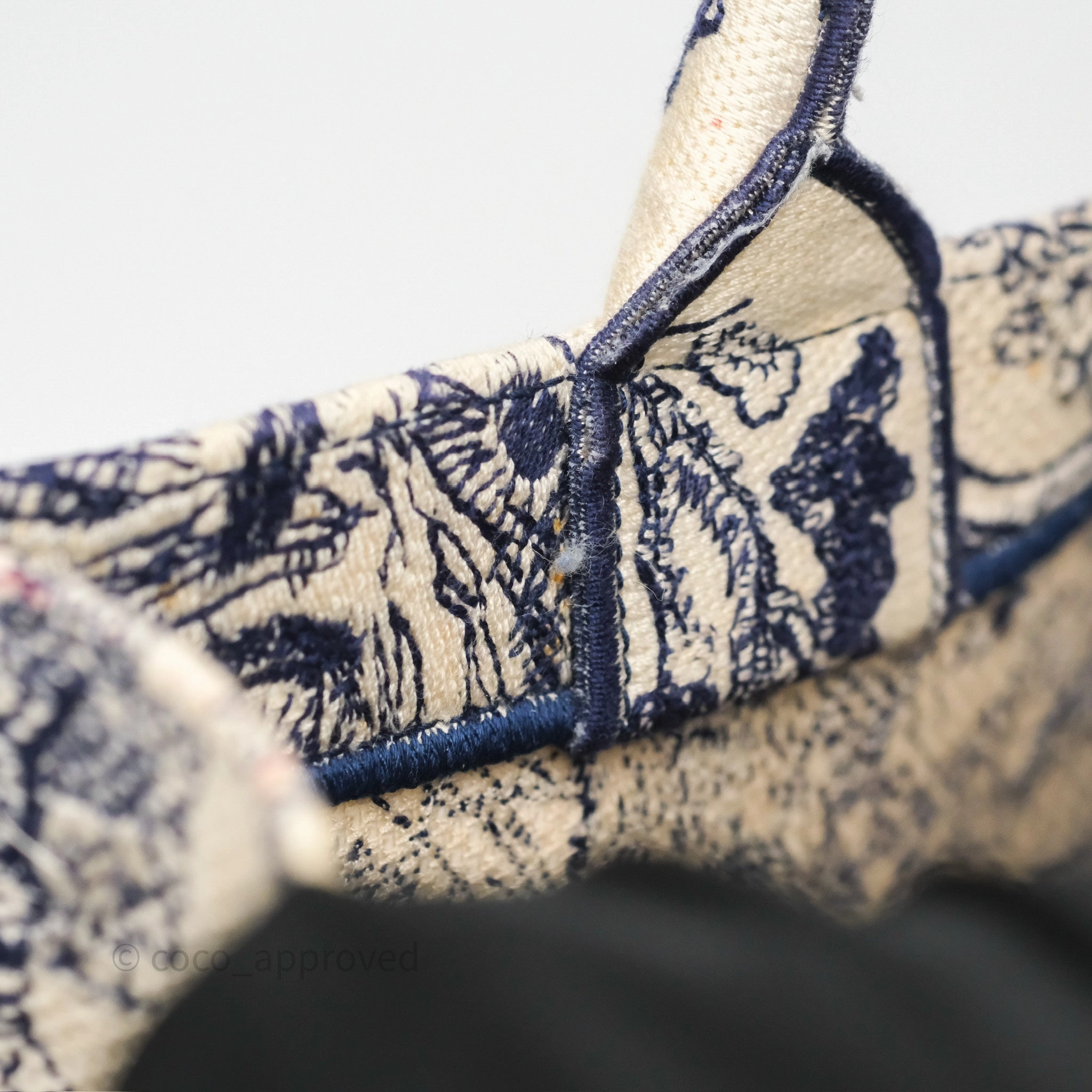 Dior Medium Book Tote White/Blue Toile De Jouy Embroidered Canvas