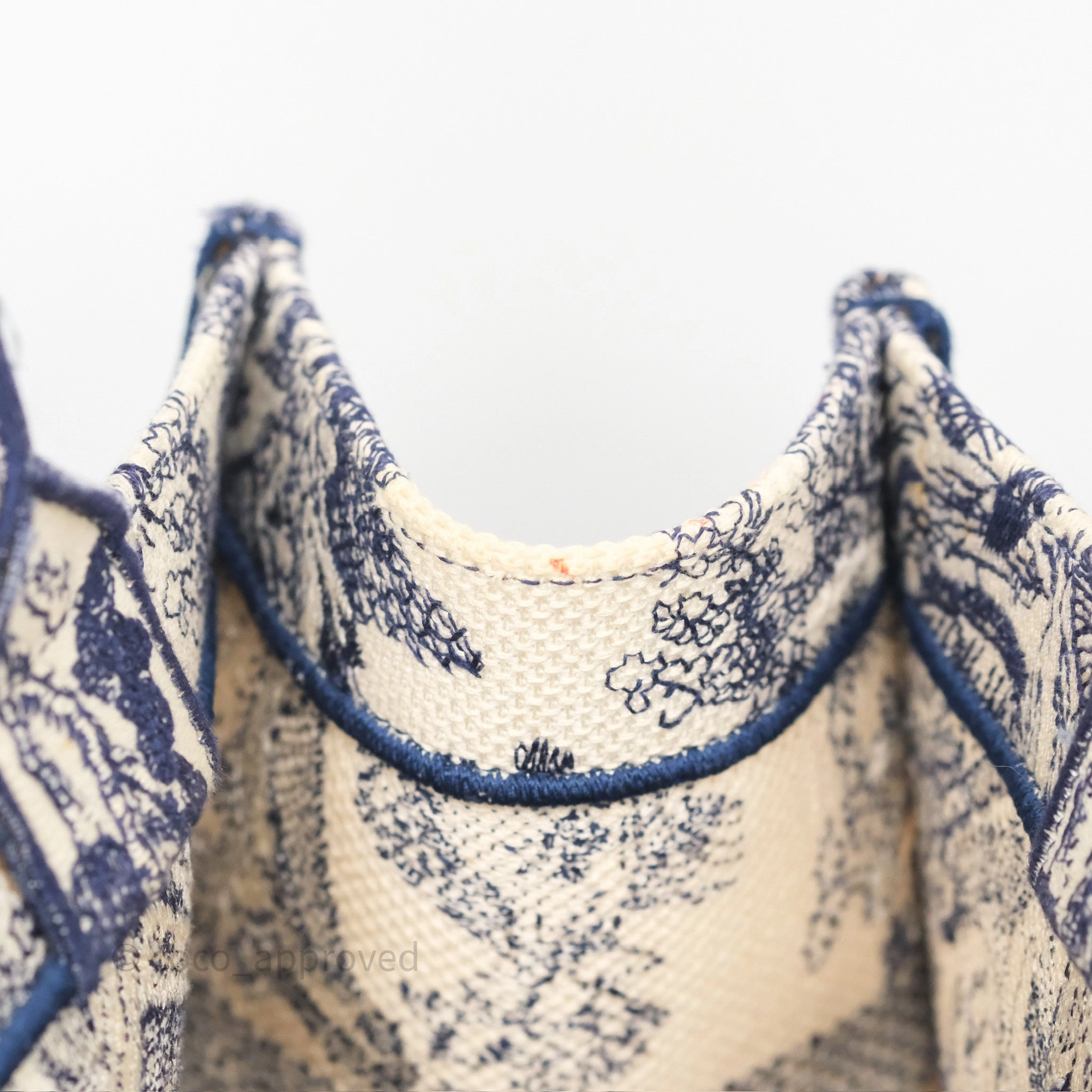 Dior Medium Book Tote White/Blue Toile De Jouy Embroidered Canvas