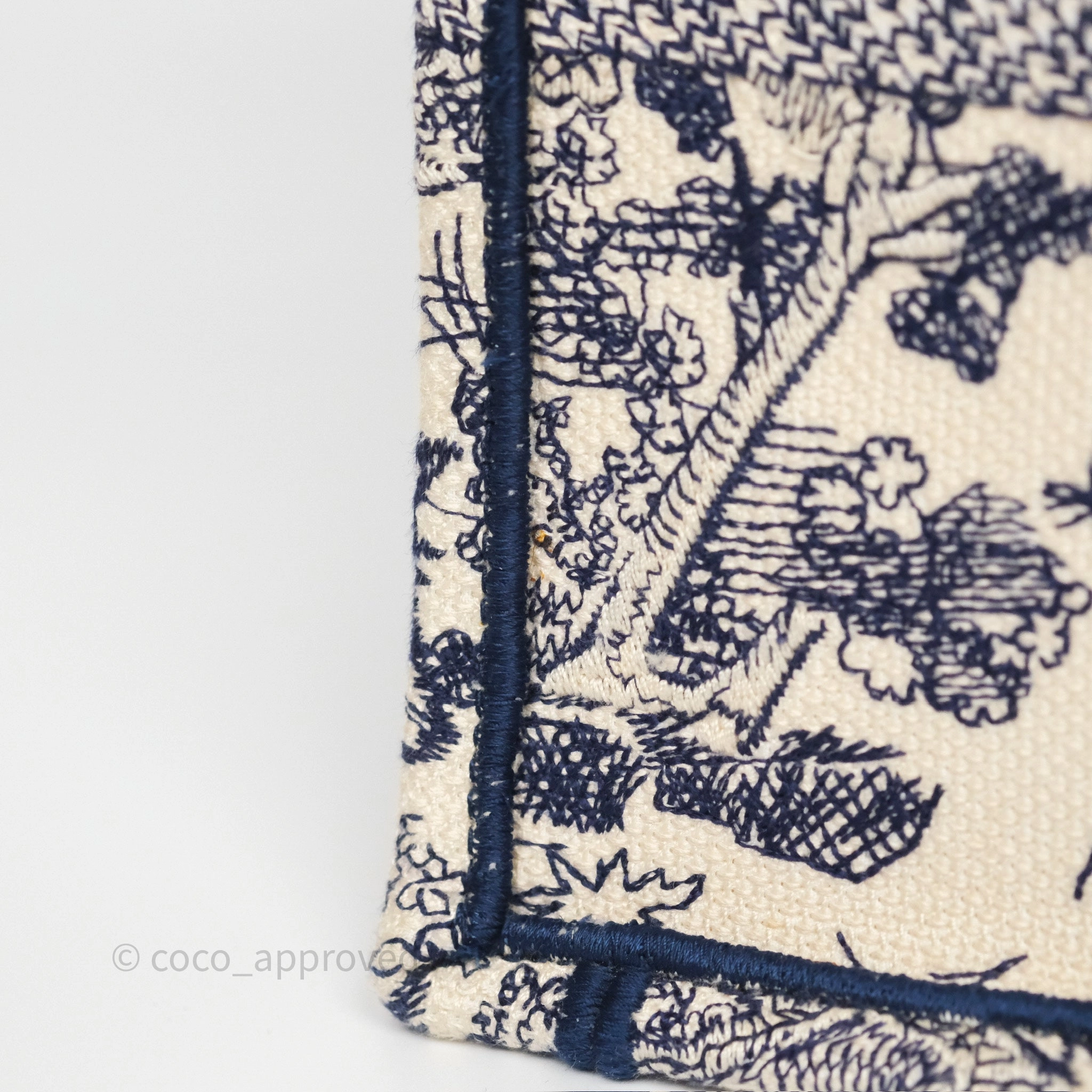 Dior Medium Book Tote White/Blue Toile De Jouy Embroidered Canvas