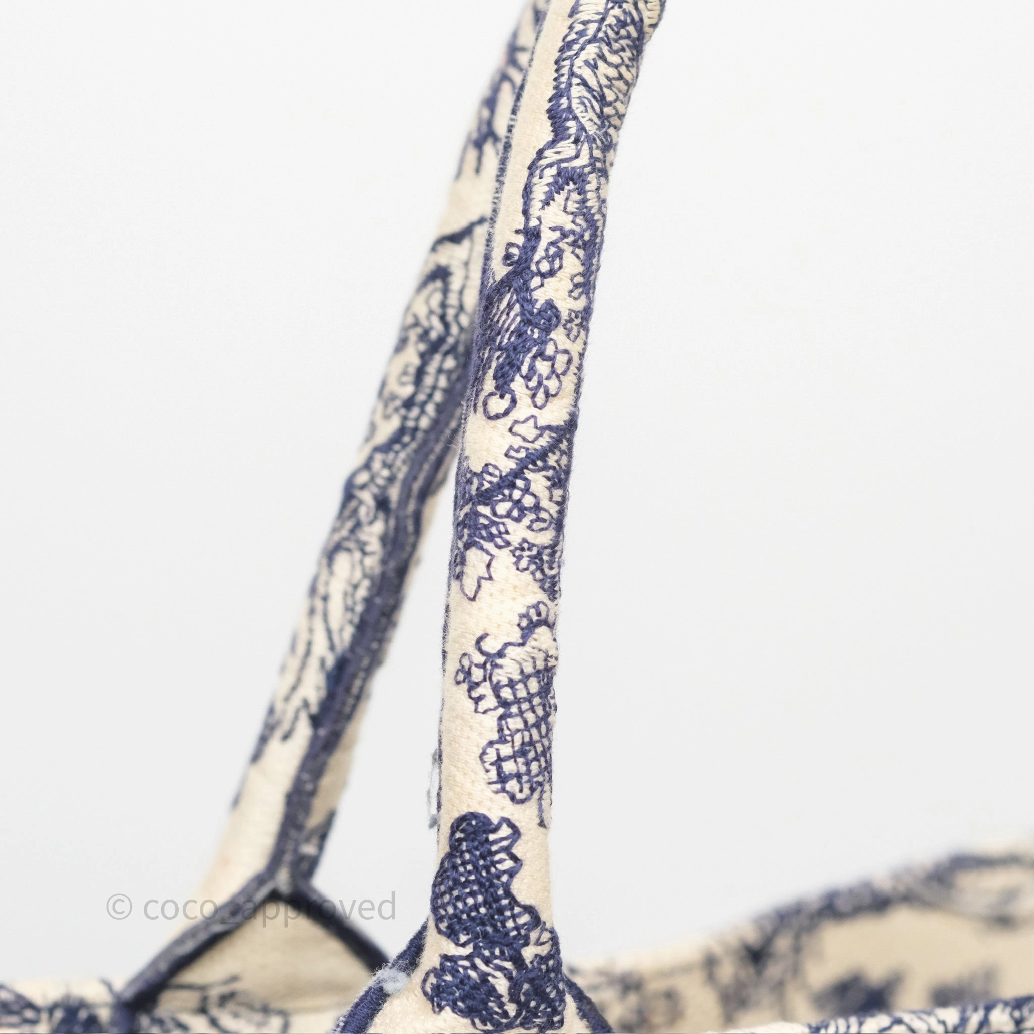 Dior Medium Book Tote White/Blue Toile De Jouy Embroidered Canvas