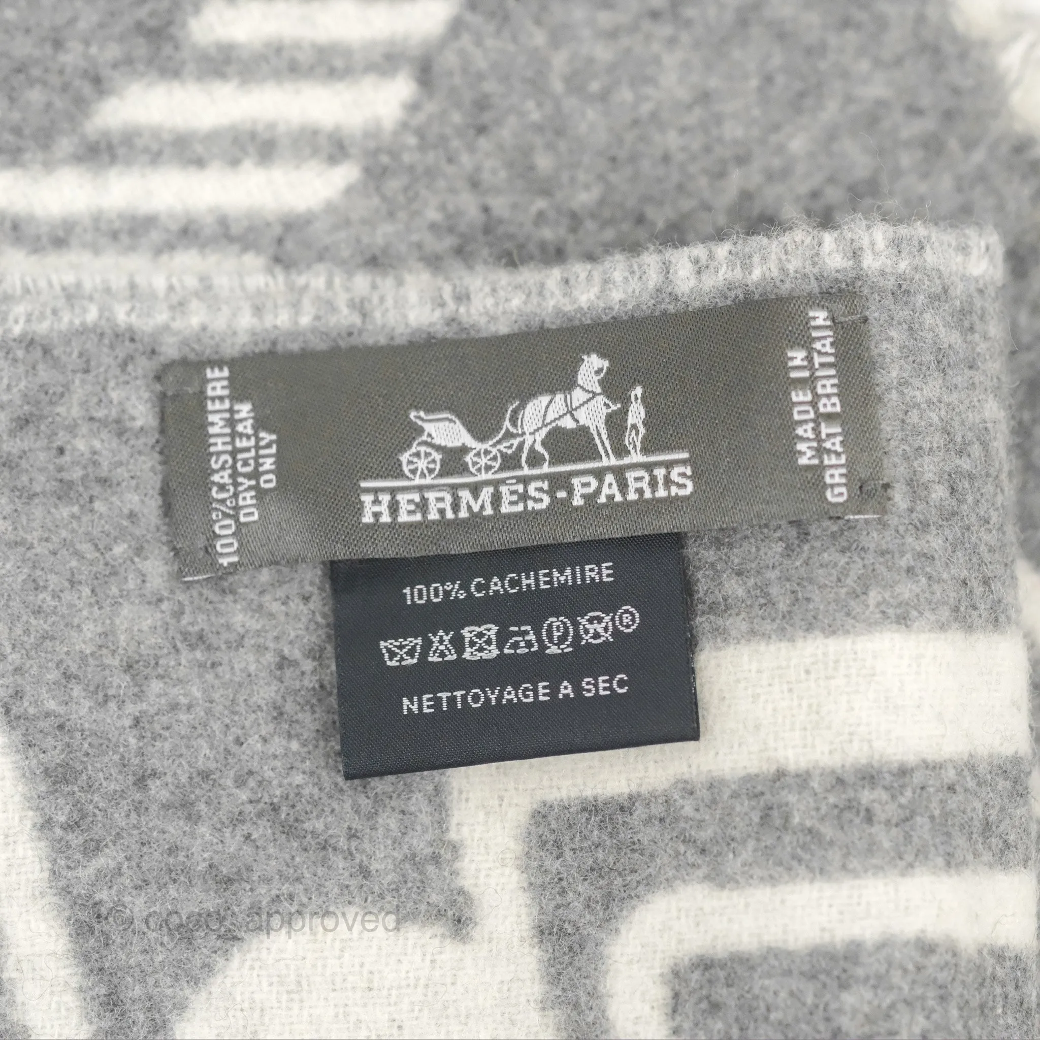 Hermes Casaque Do Re Boucles Muffler Ivoire / Gris Flanelle Cashmere