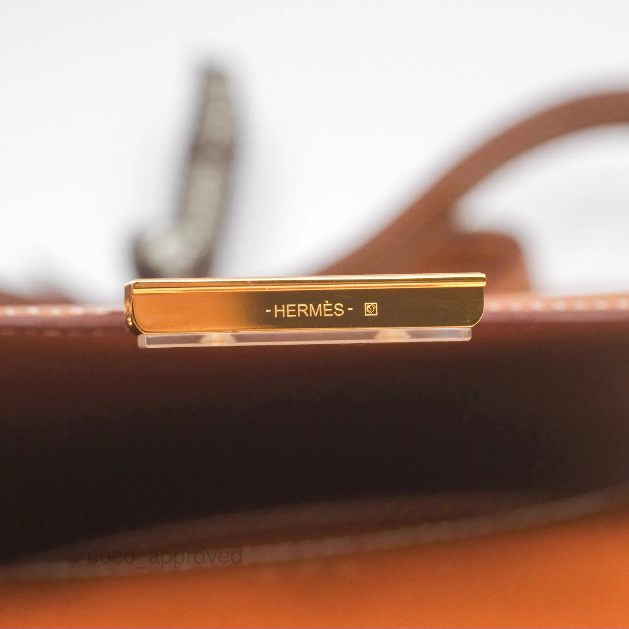 Herms Constance Mini 18 Gold Epsom Gold Hardware