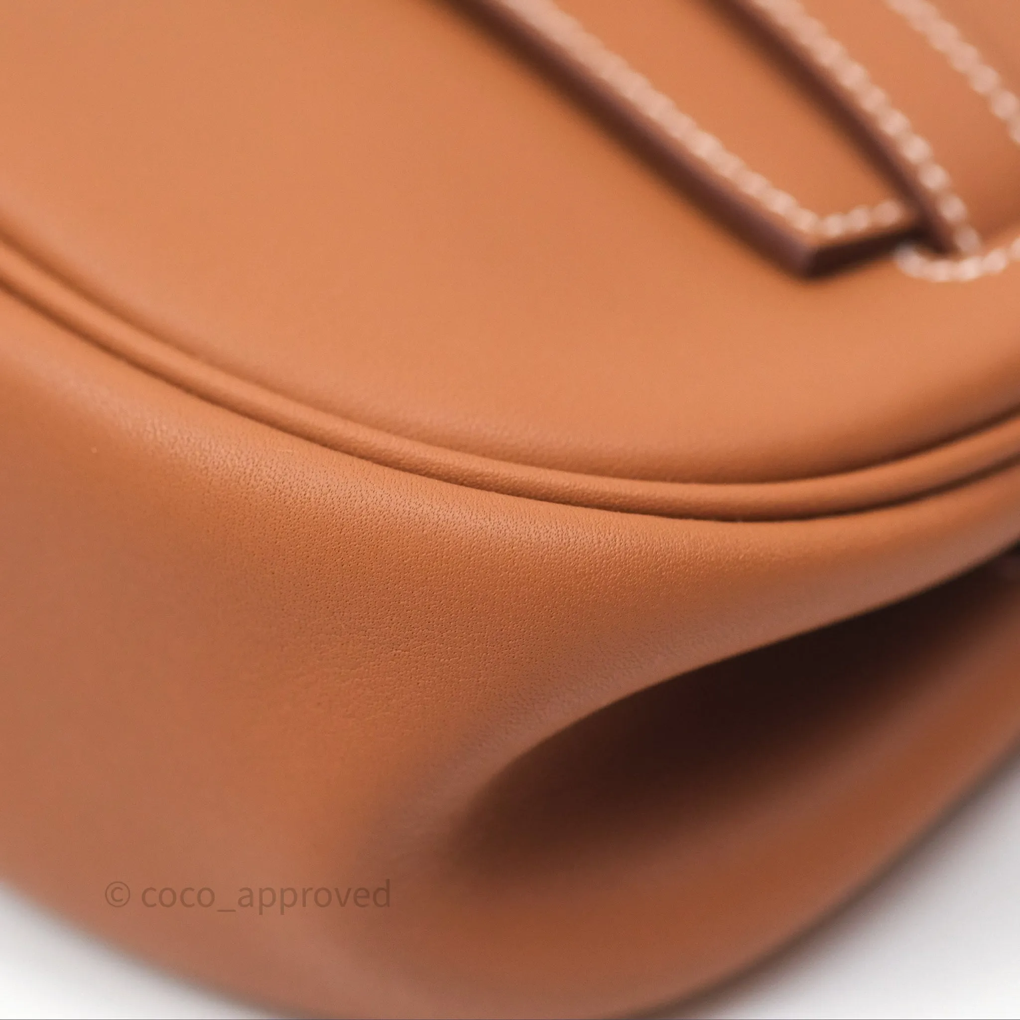 Herms Kelly Moove Gold 37 Swift Gold Hardware