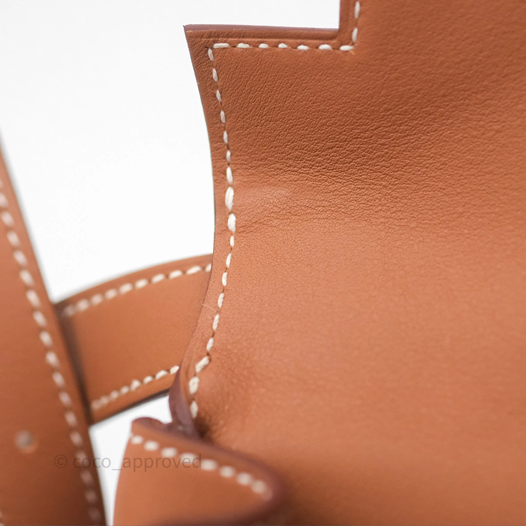Herms Kelly Moove Gold 37 Swift Gold Hardware