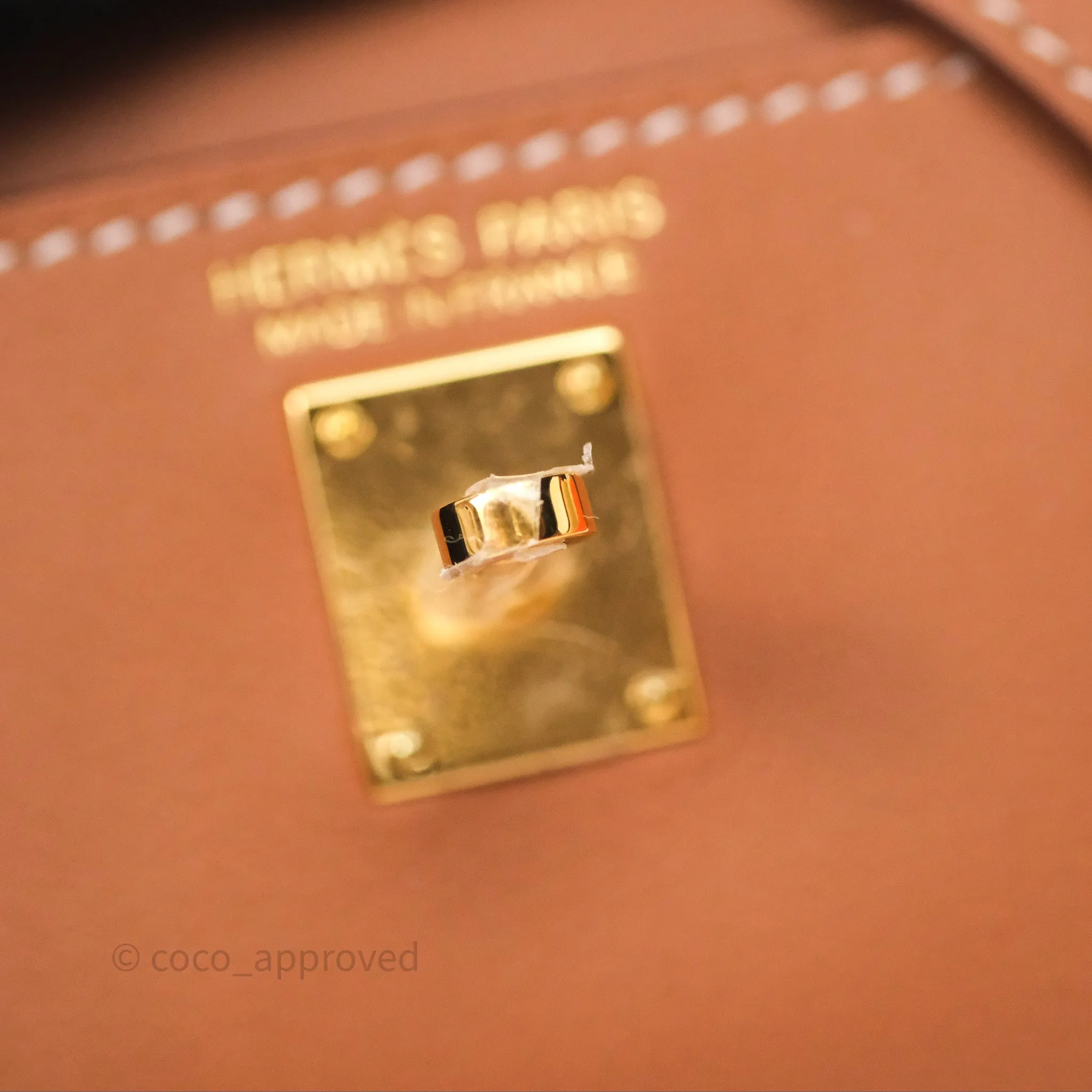 Herms Kelly Moove Gold 37 Swift Gold Hardware