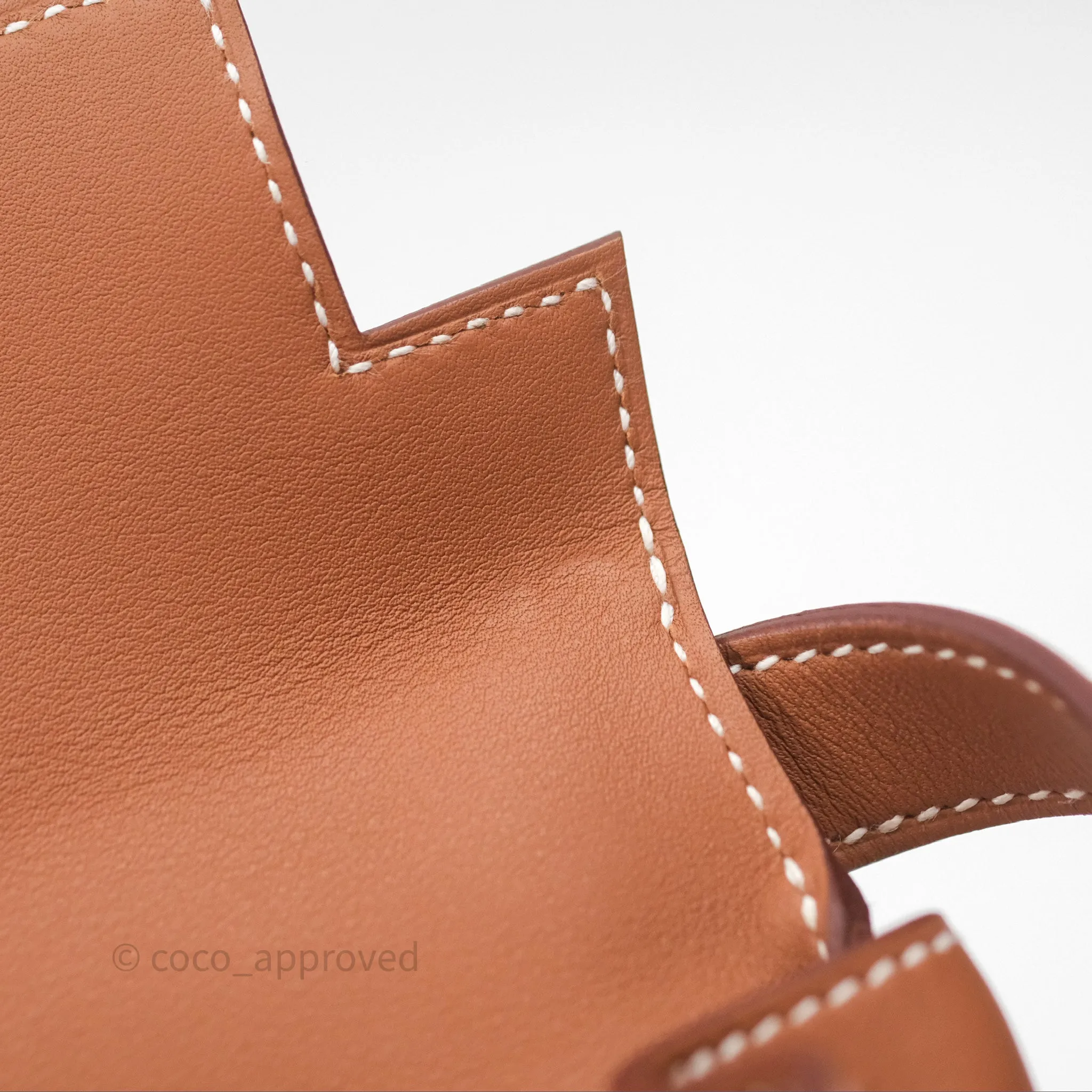 Herms Kelly Moove Gold 37 Swift Gold Hardware