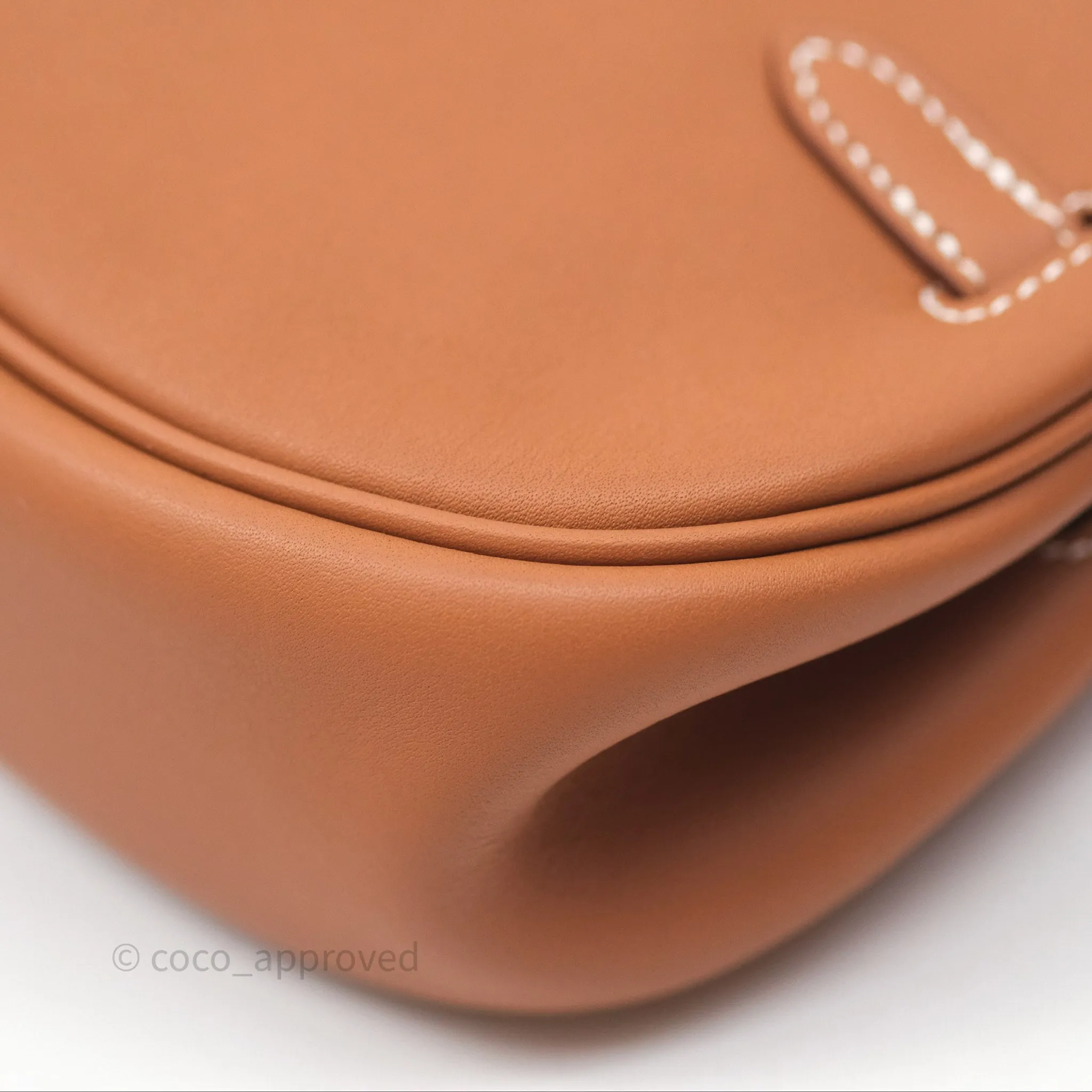 Herms Kelly Moove Gold 37 Swift Gold Hardware