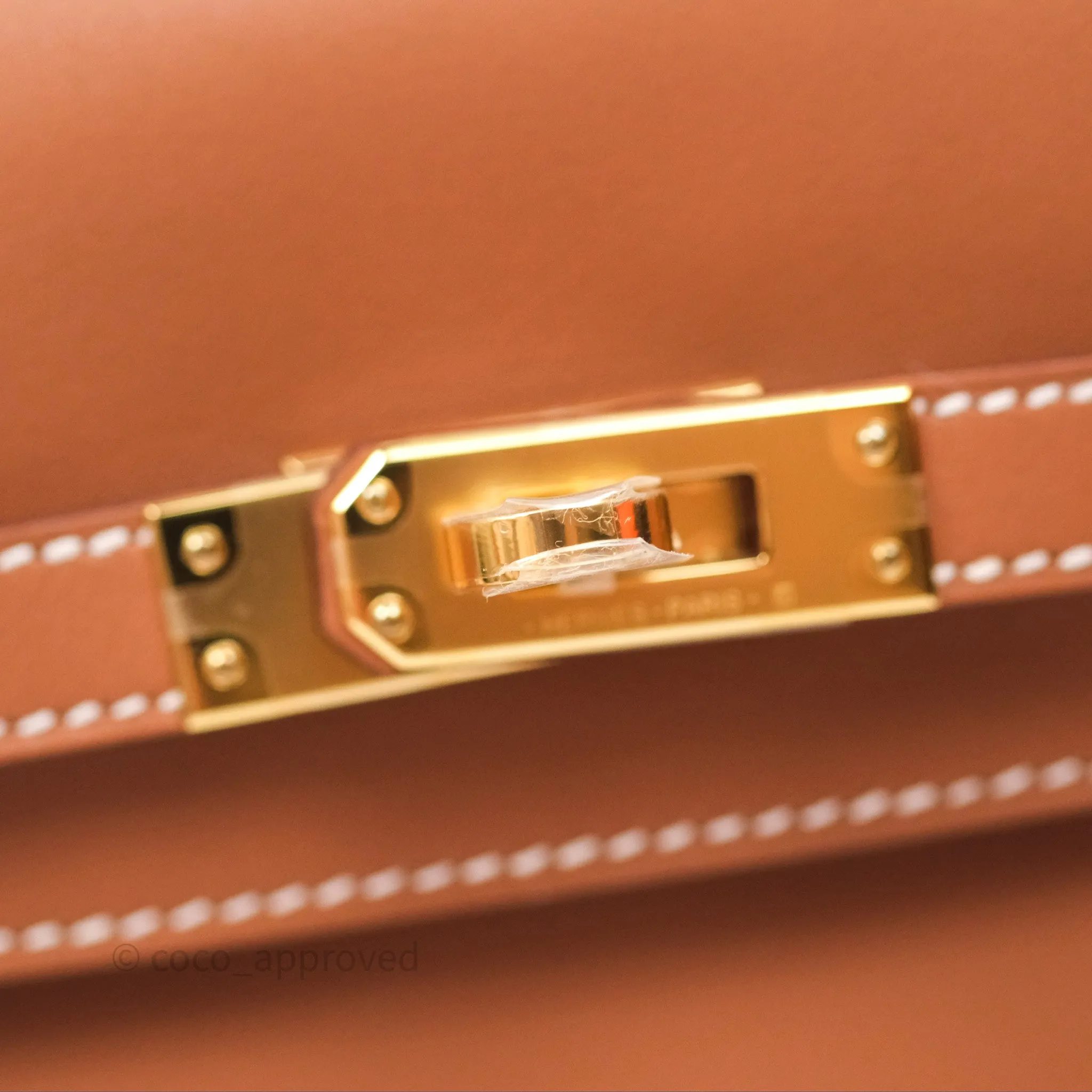 Herms Kelly Moove Gold 37 Swift Gold Hardware