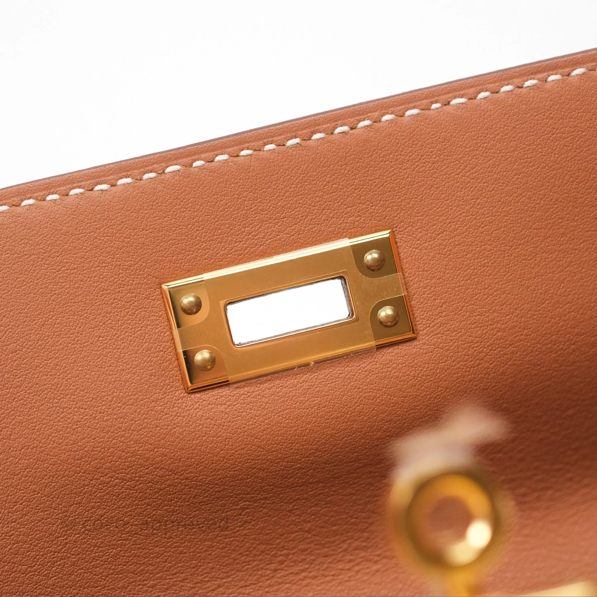 Herms Kelly Moove Gold 37 Swift Gold Hardware