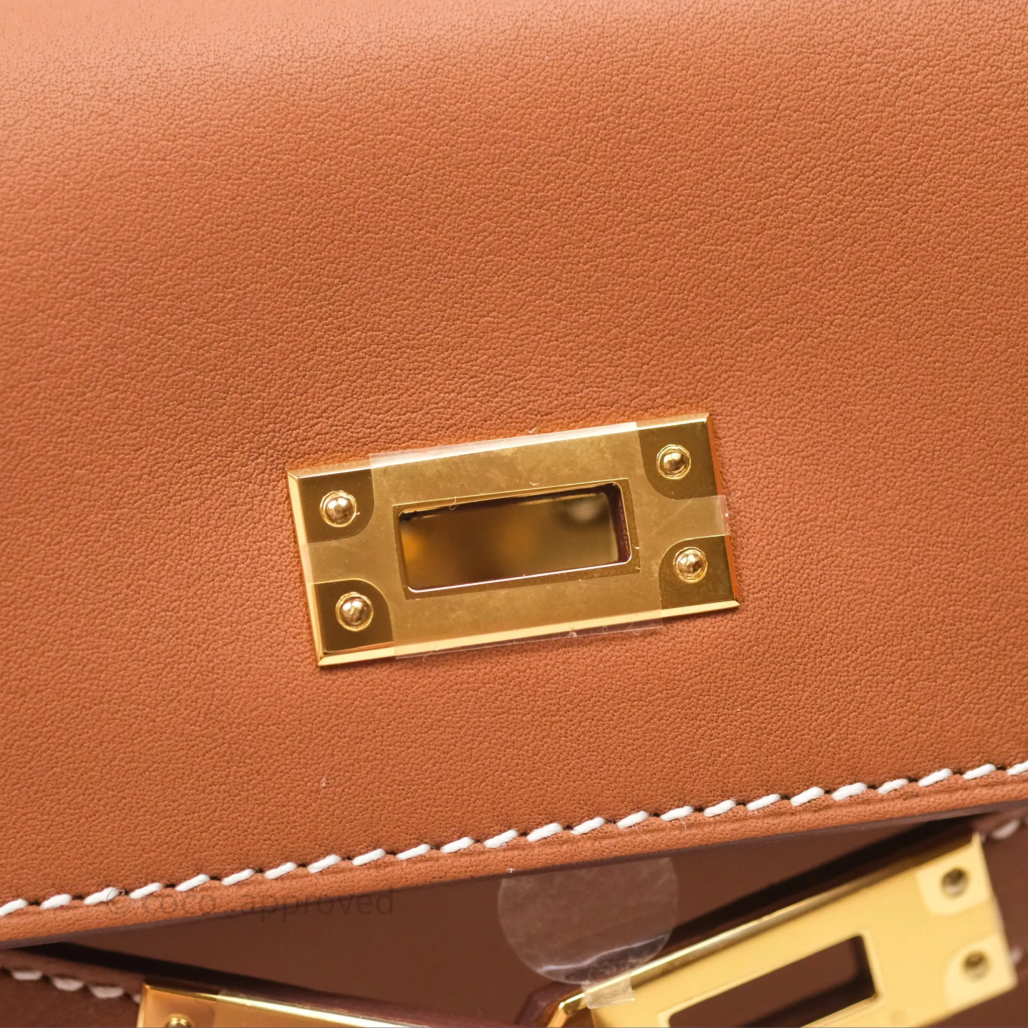 Herms Kelly Moove Gold 37 Swift Gold Hardware