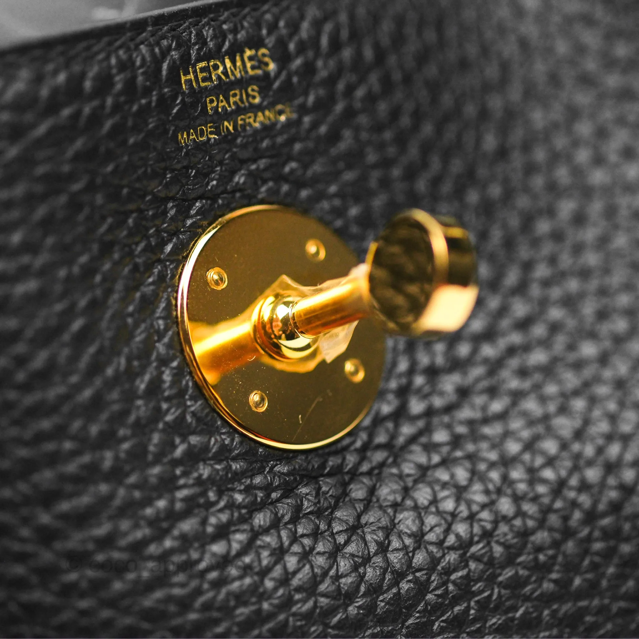 Herms Lindy 26 Black Noir 89 Clemence Gold Hardware