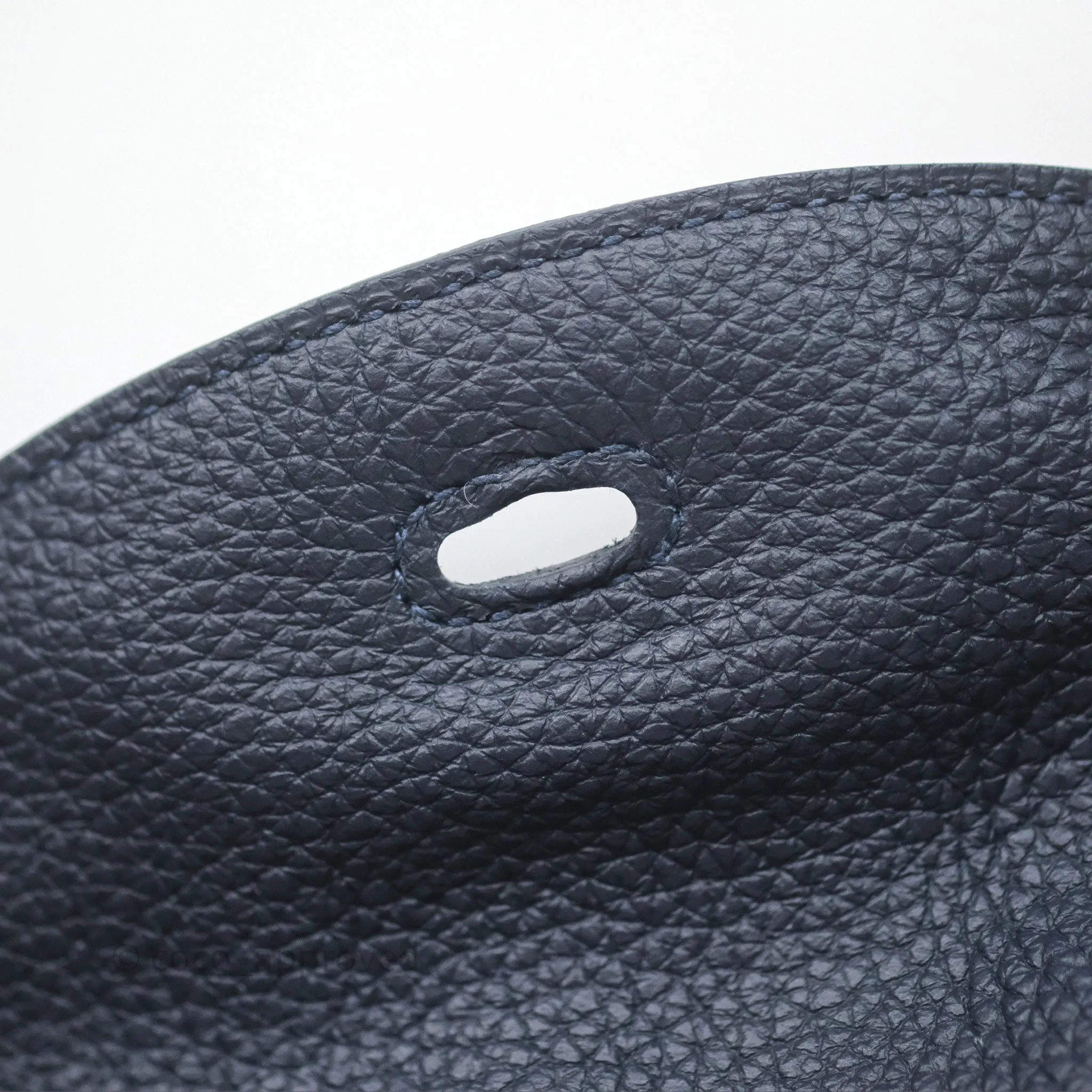 Herms Lindy 26 Bleu Nuit 2Z Taurillon Clemence Palladium Hardware