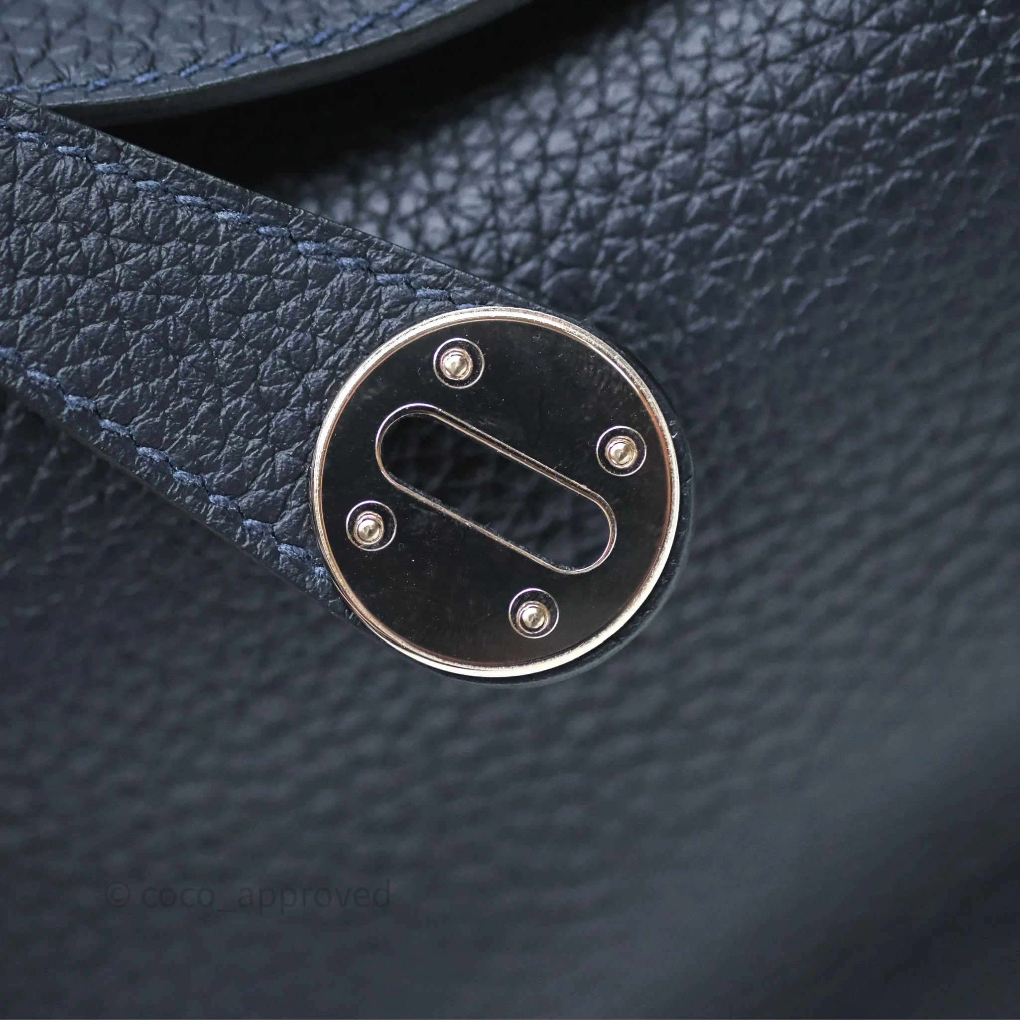 Herms Lindy 26 Bleu Nuit 2Z Taurillon Clemence Palladium Hardware