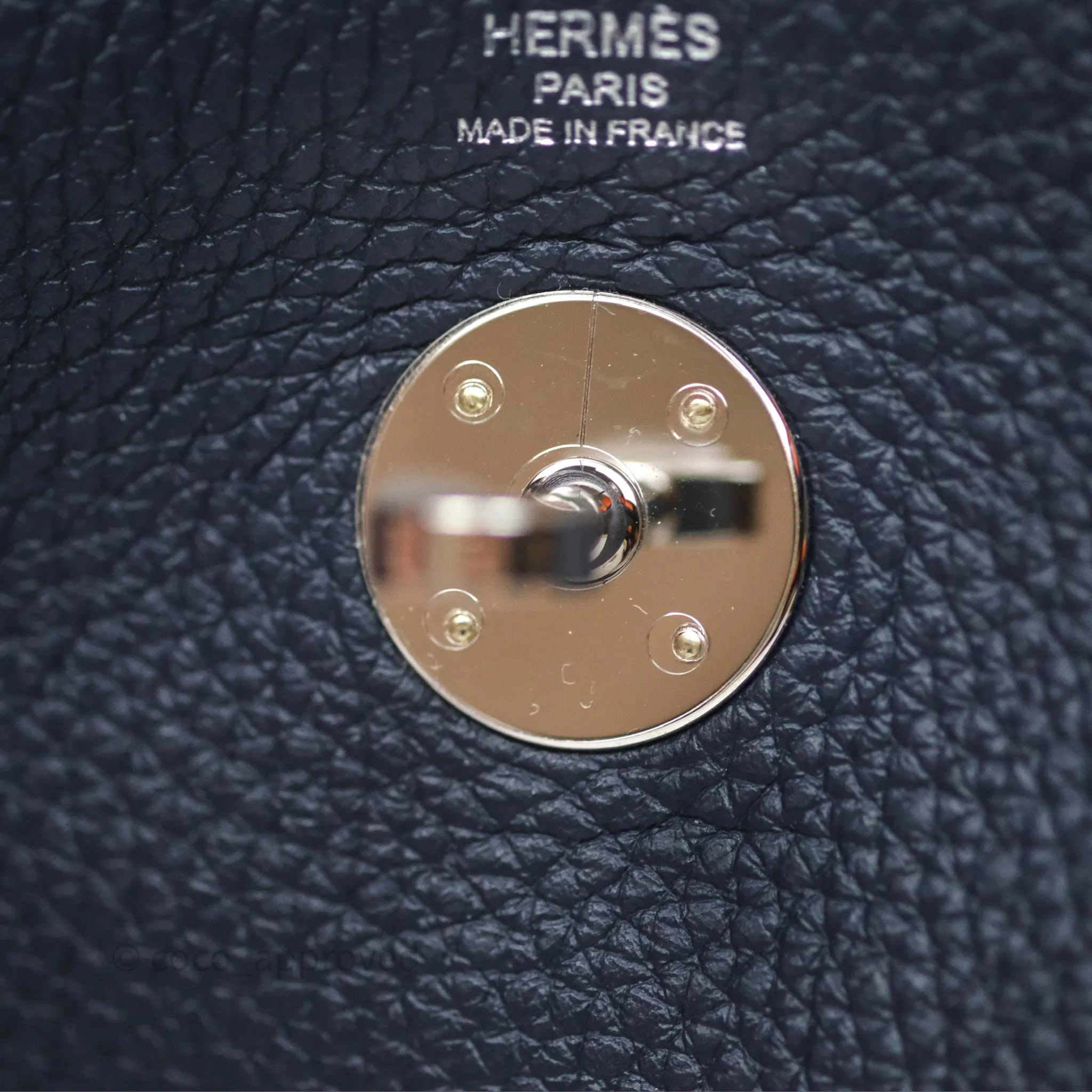 Herms Lindy 26 Bleu Nuit 2Z Taurillon Clemence Palladium Hardware
