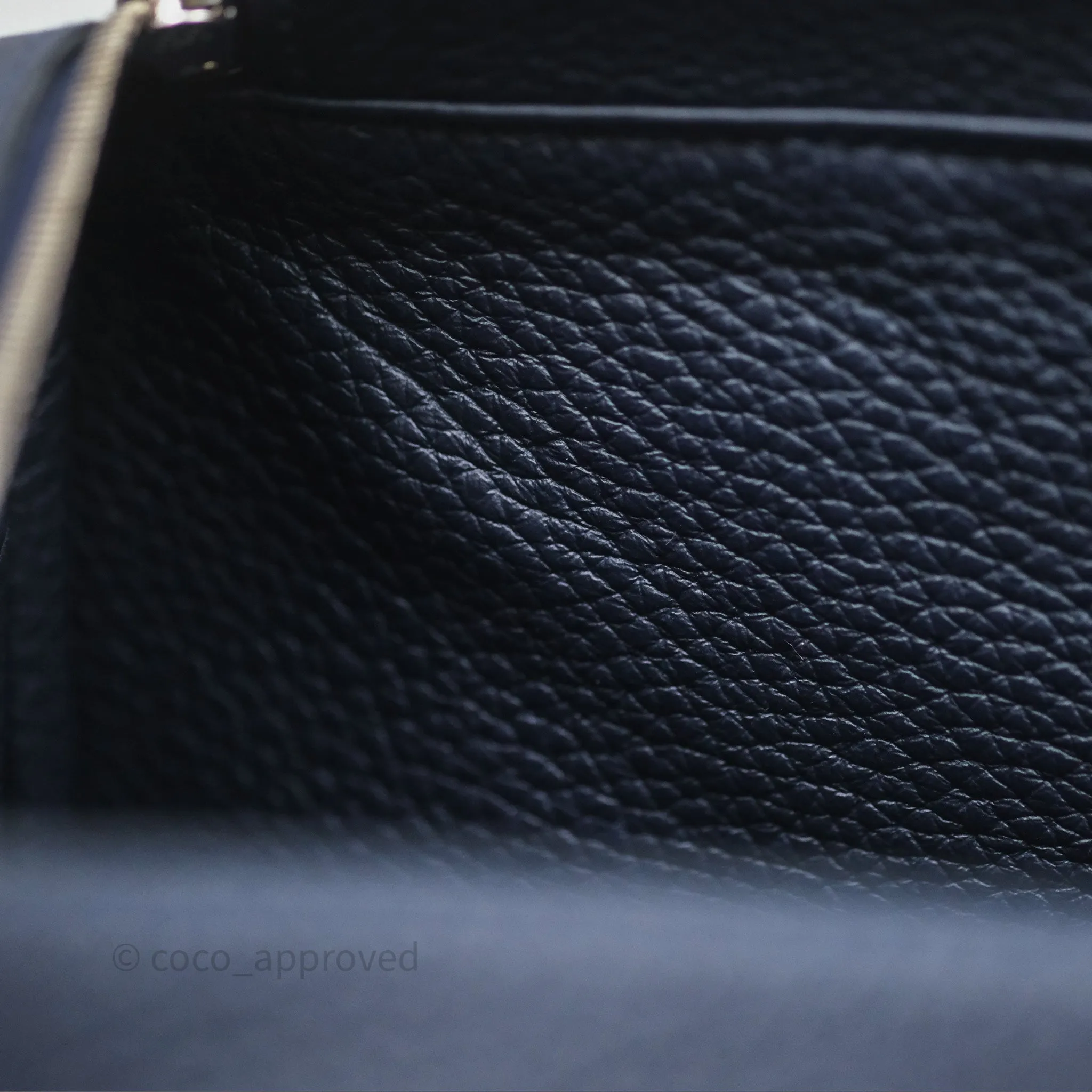 Herms Lindy 26 Bleu Nuit 2Z Taurillon Clemence Palladium Hardware