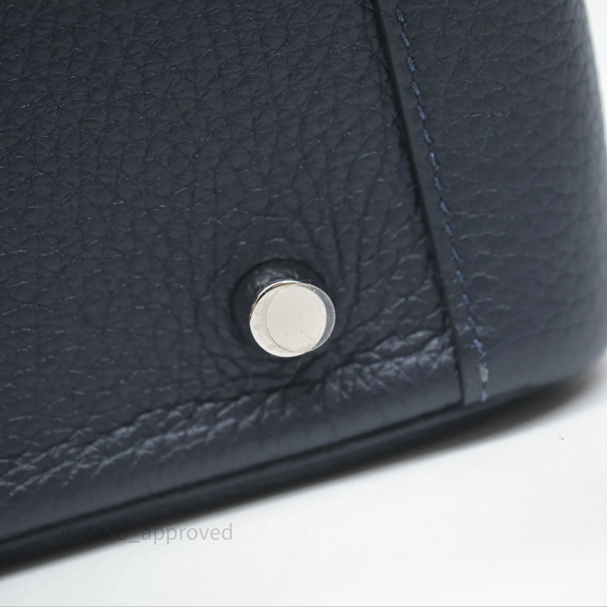 Herms Lindy 26 Bleu Nuit 2Z Taurillon Clemence Palladium Hardware
