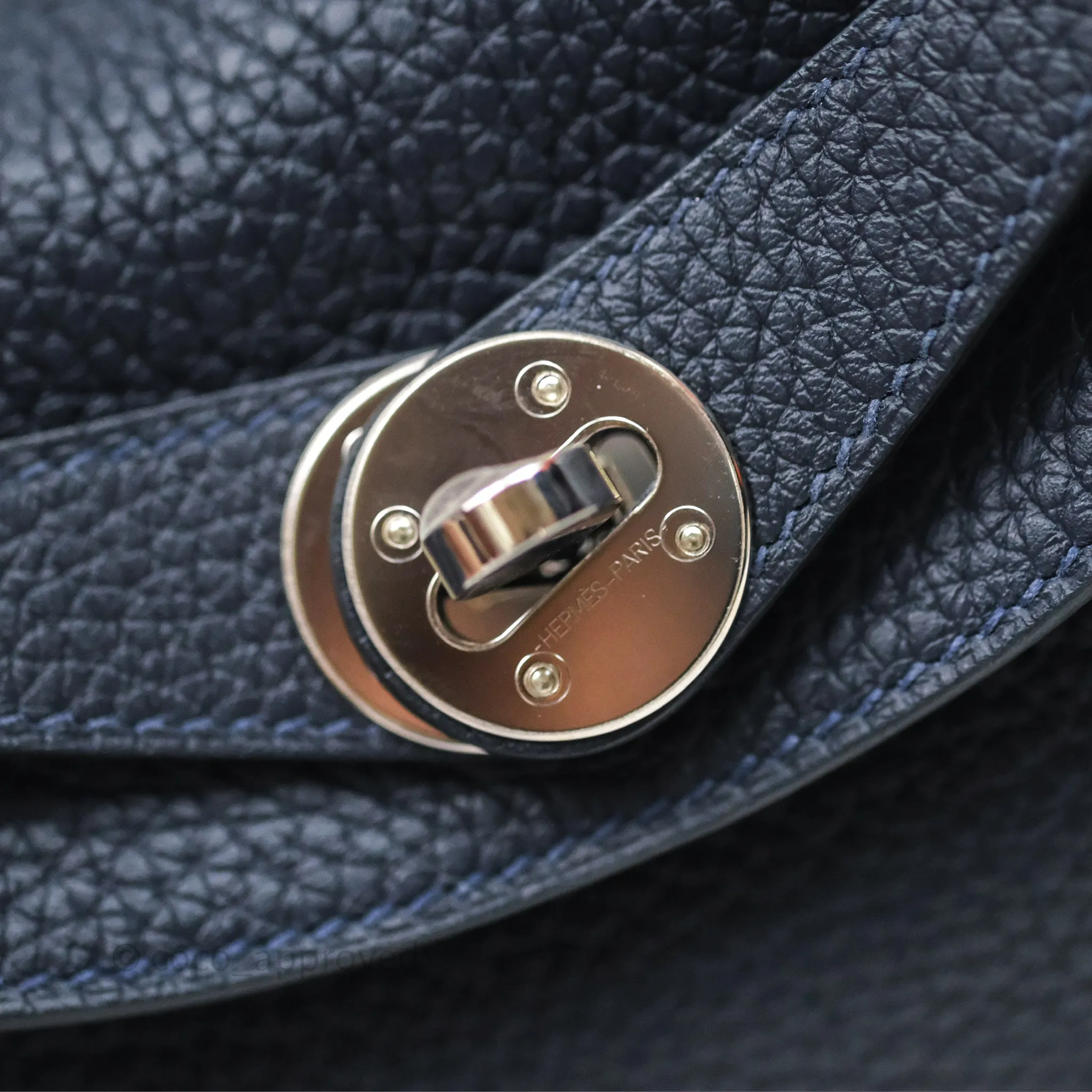 Herms Lindy 26 Bleu Nuit 2Z Taurillon Clemence Palladium Hardware