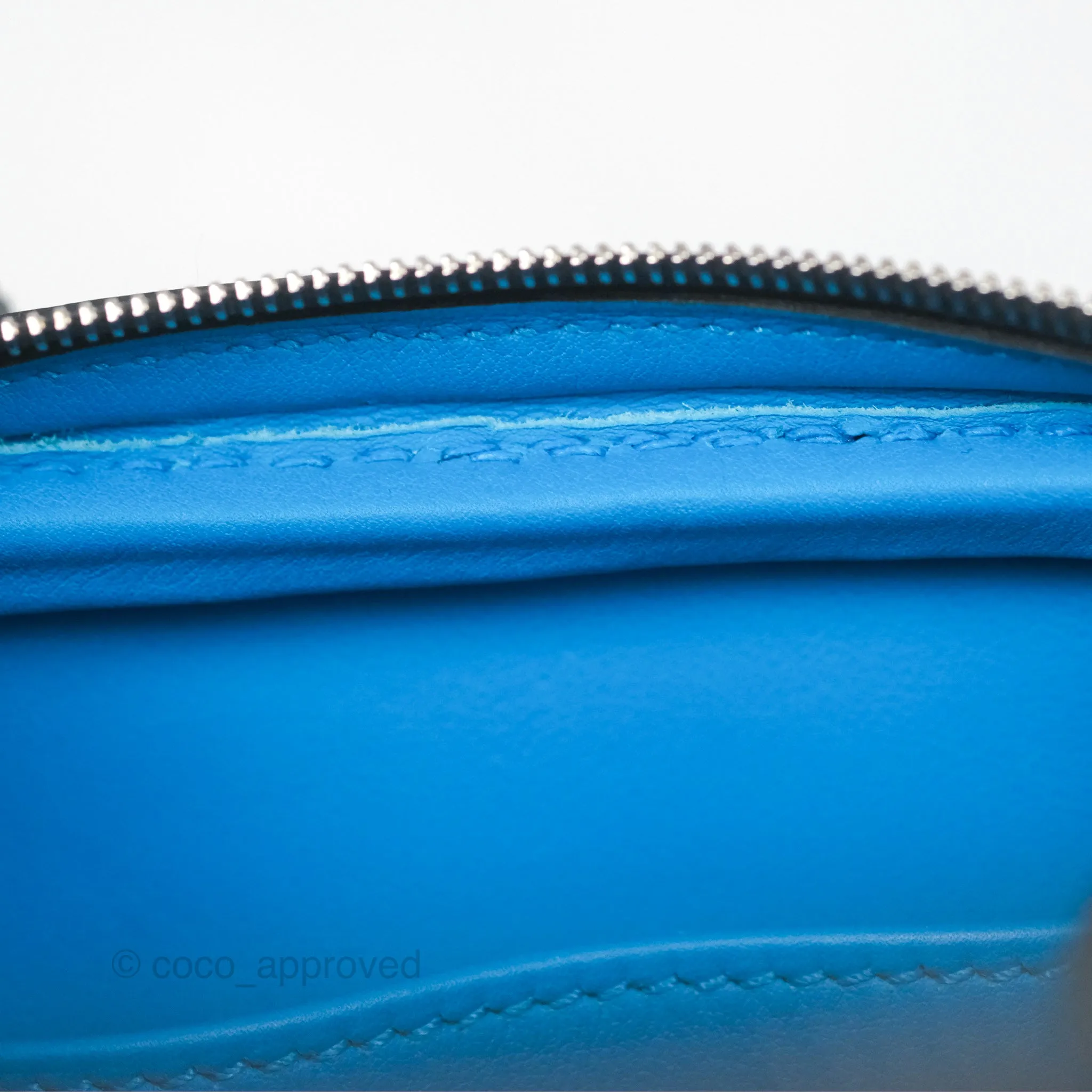 Herms Lindy 26 Caban/Bleu Frida Swift Palladium Hardware