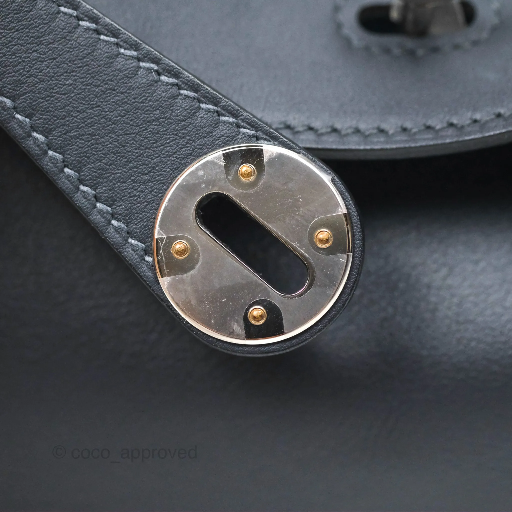 Herms Lindy 26 Caban/Bleu Frida Swift Palladium Hardware