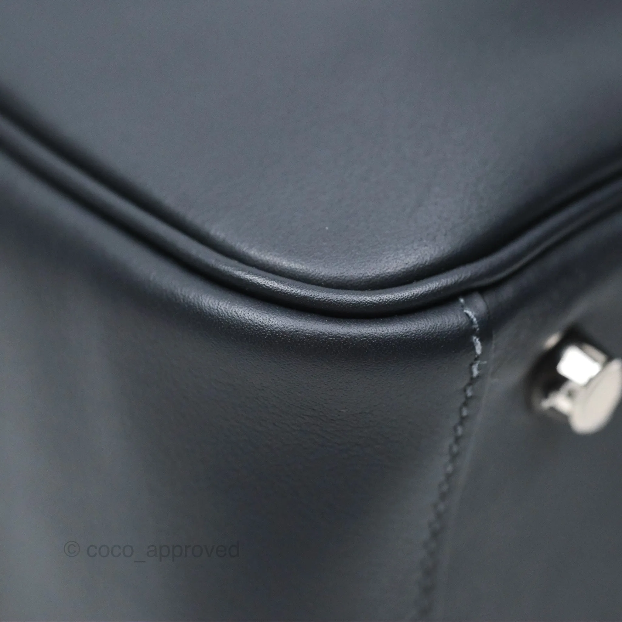 Herms Lindy 26 Caban/Bleu Frida Swift Palladium Hardware