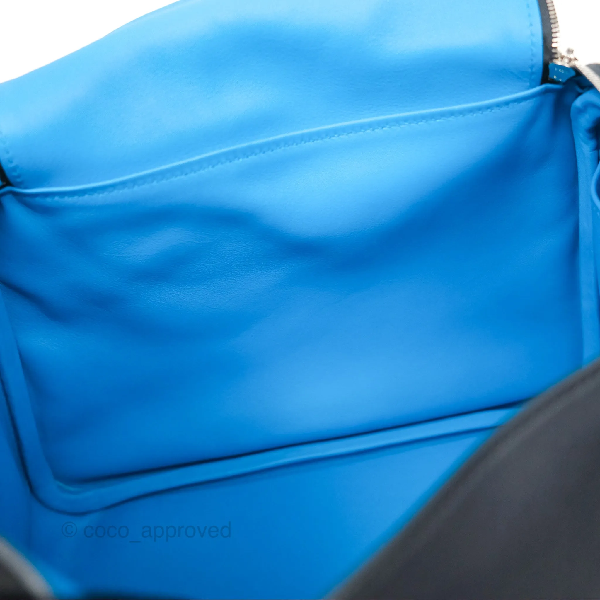 Herms Lindy 26 Caban/Bleu Frida Swift Palladium Hardware