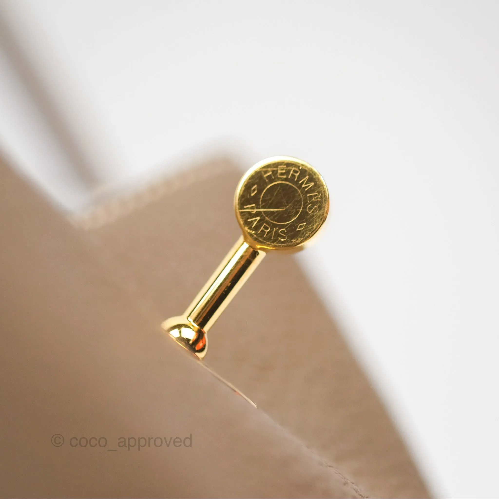 Herms Lindy 26 Etoupe 18 Taurillion Clemence Gold Hardware