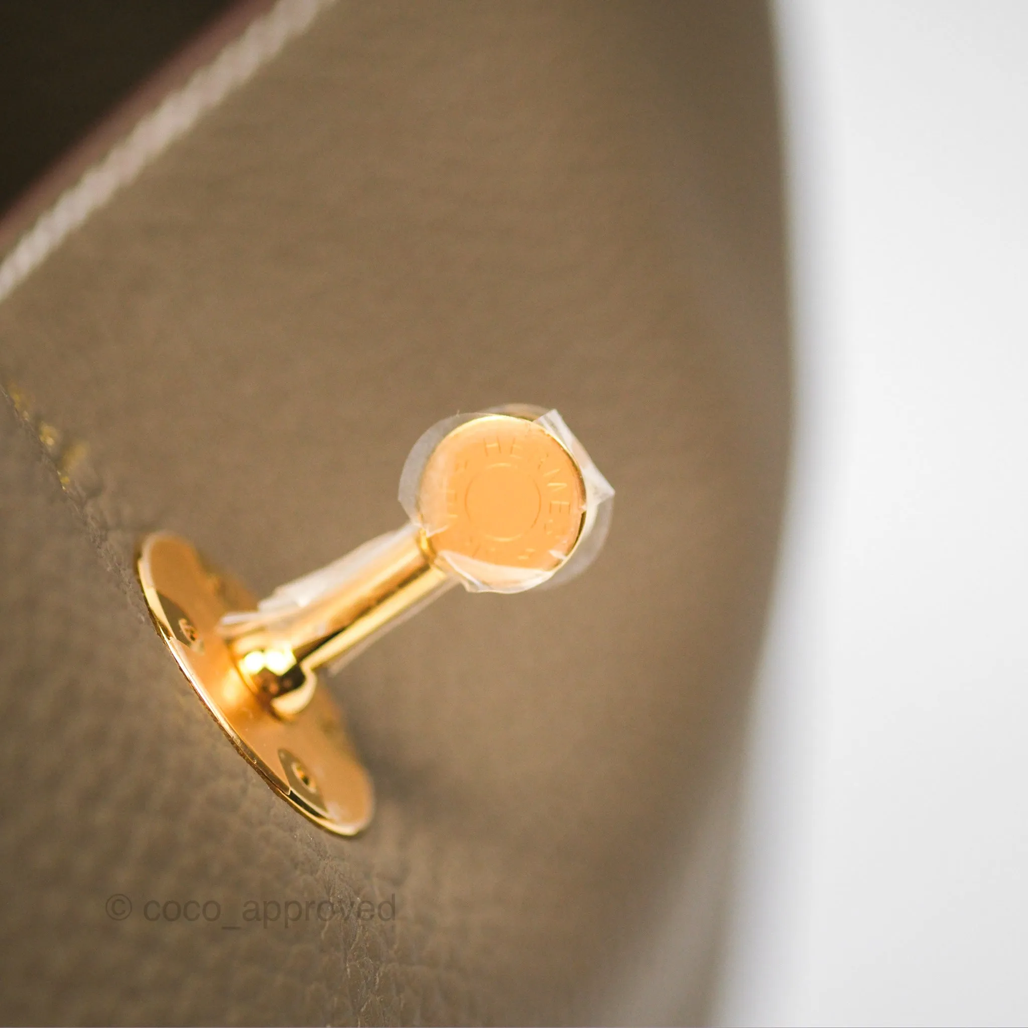 Herms Lindy 26 Etoupe Clemence Gold Hardware