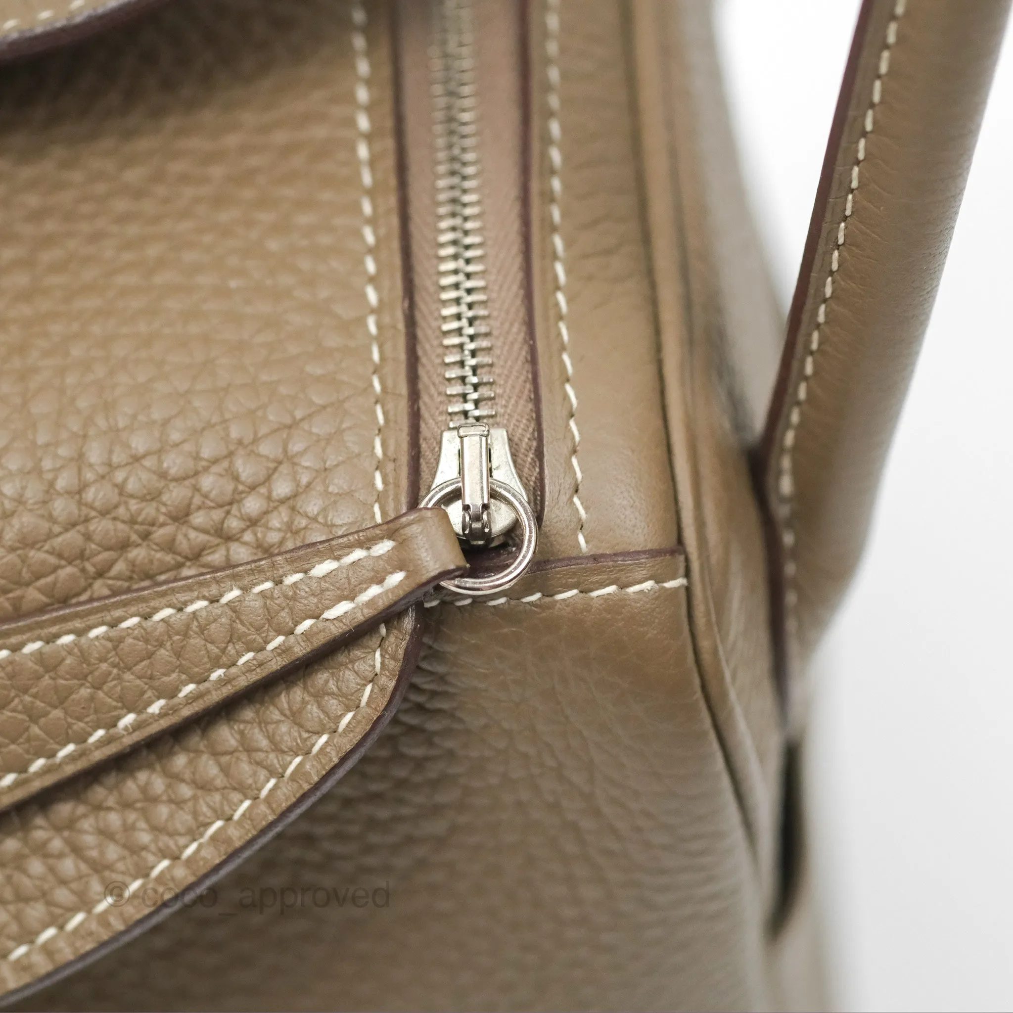 Herms Lindy 26 Etoupe Clemence Palladium Hardware