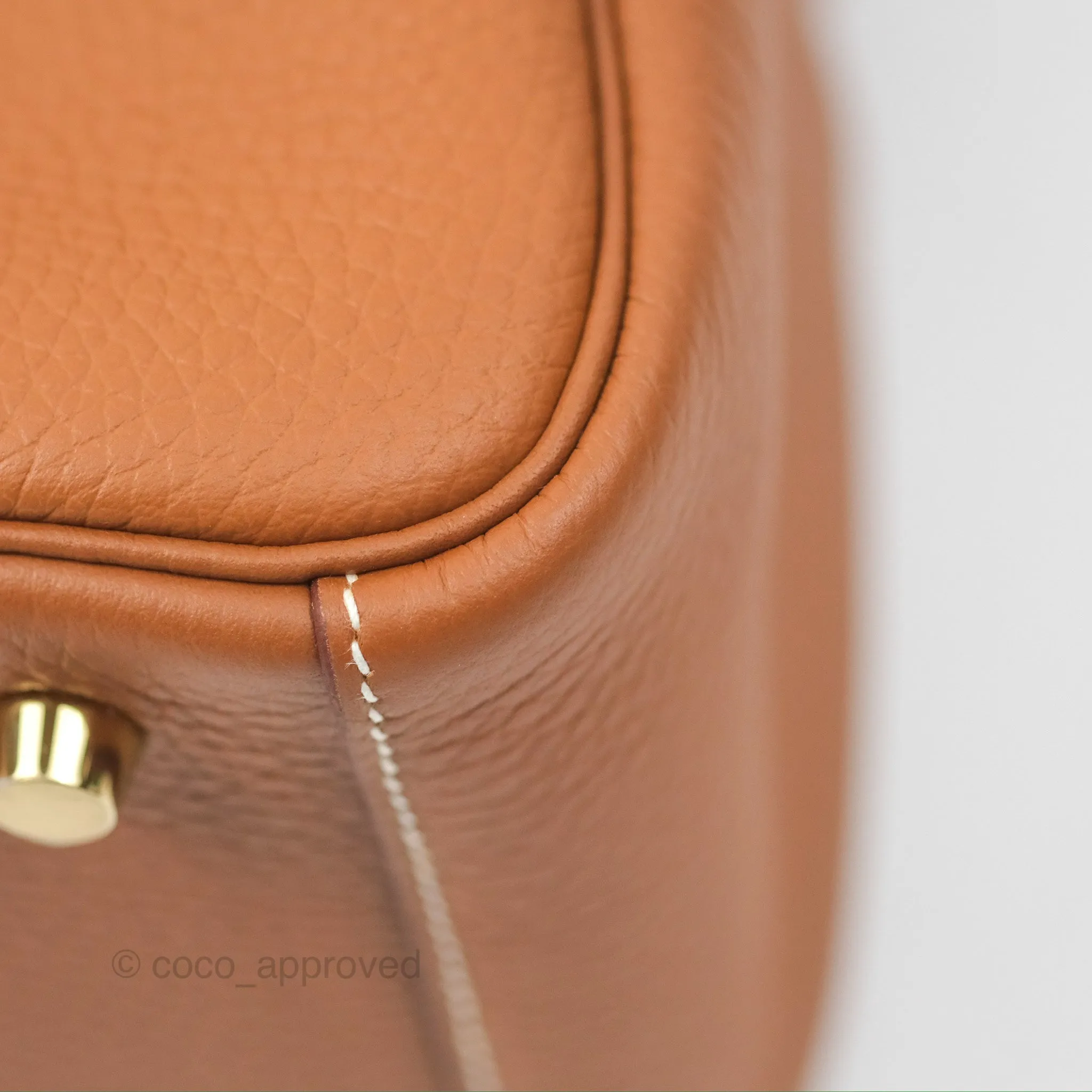 Herms Lindy 26 Gold Taurillon Clemence Gold Hardware