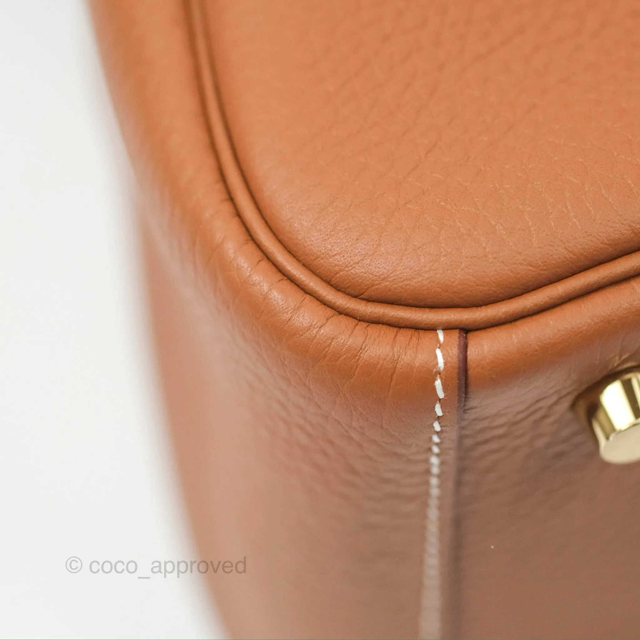 Herms Lindy 26 Gold Taurillon Clemence Gold Hardware