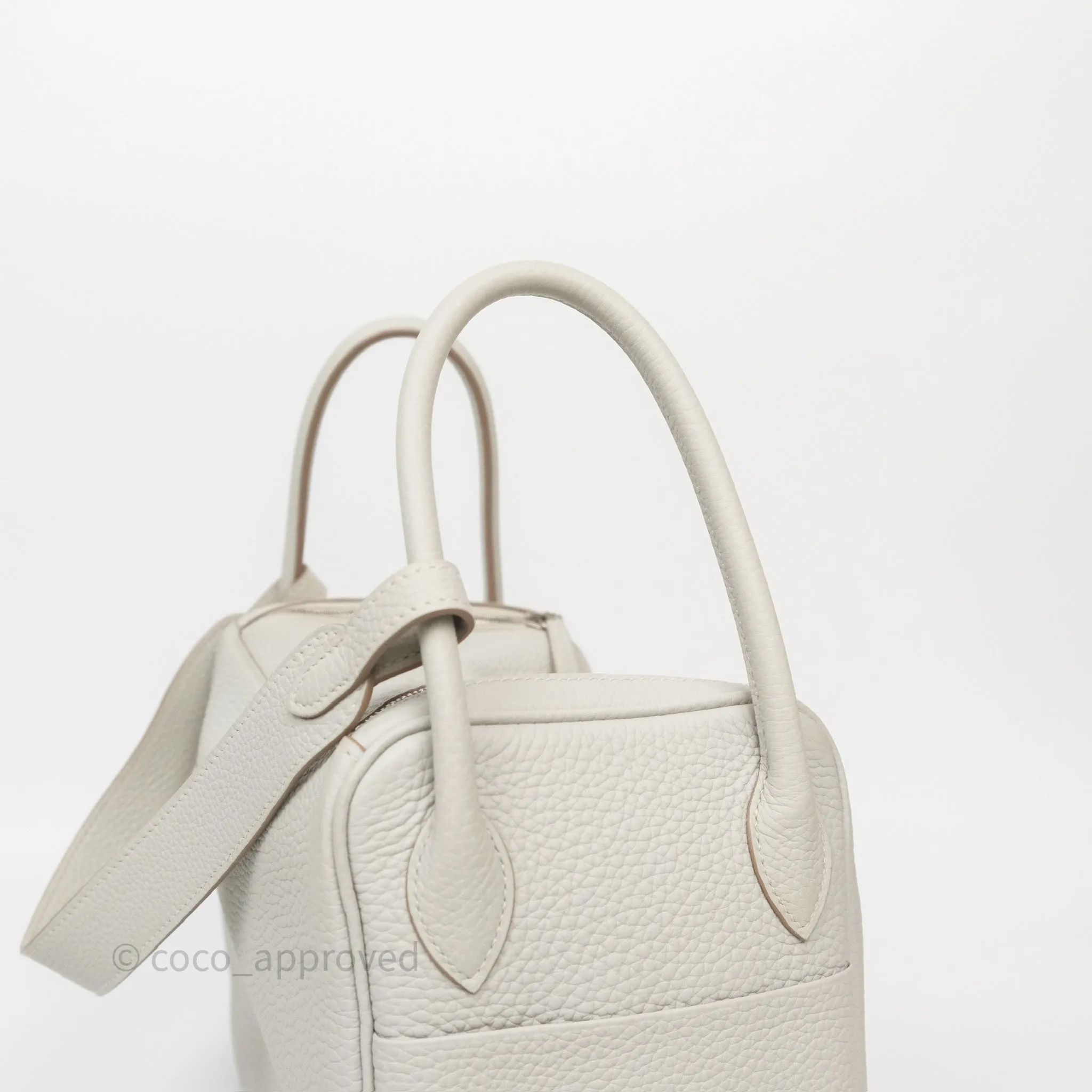 Herms Lindy 26 Gris Perle 80 Clemence Palladium Hardware