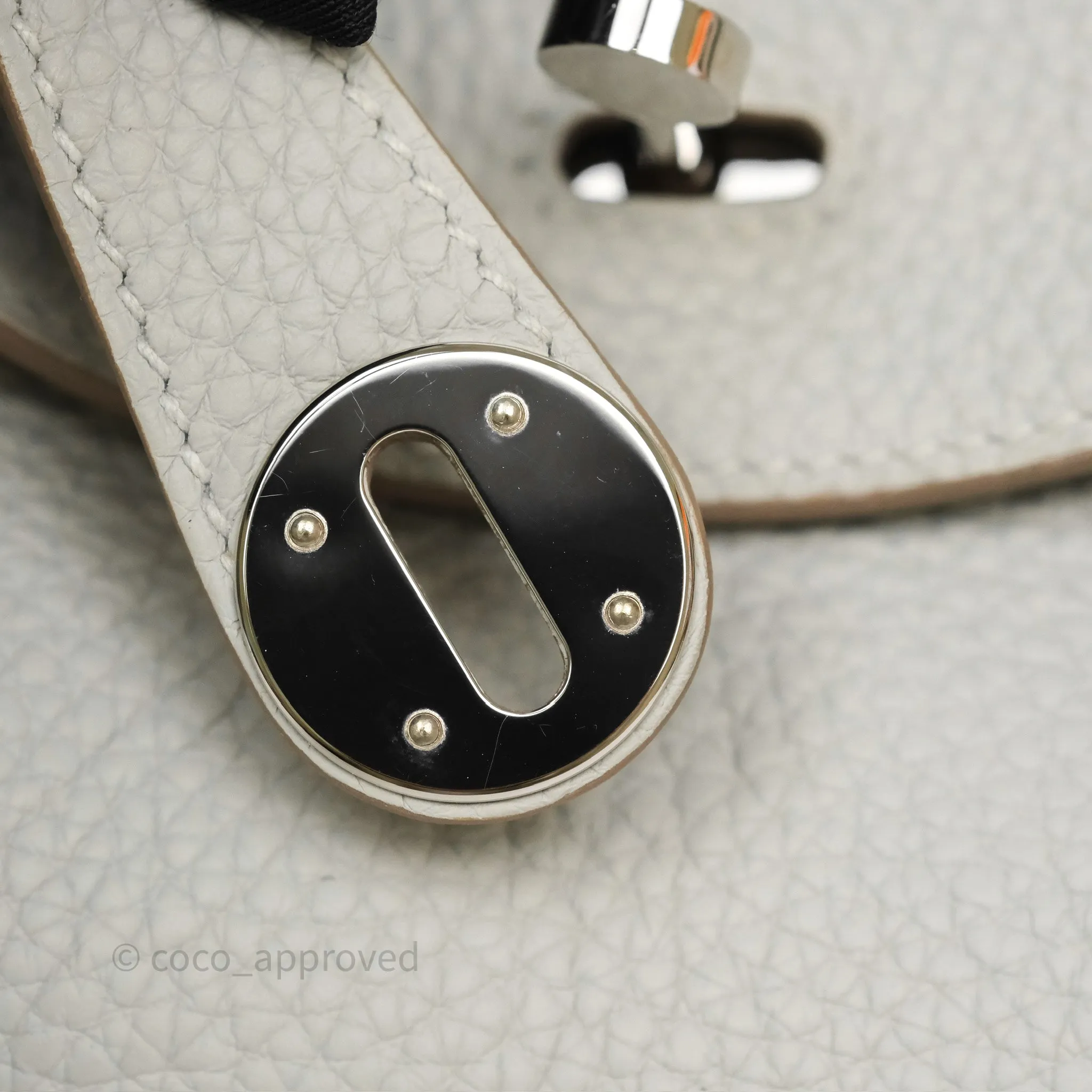 Herms Lindy 26 Gris Perle 80 Clemence Palladium Hardware