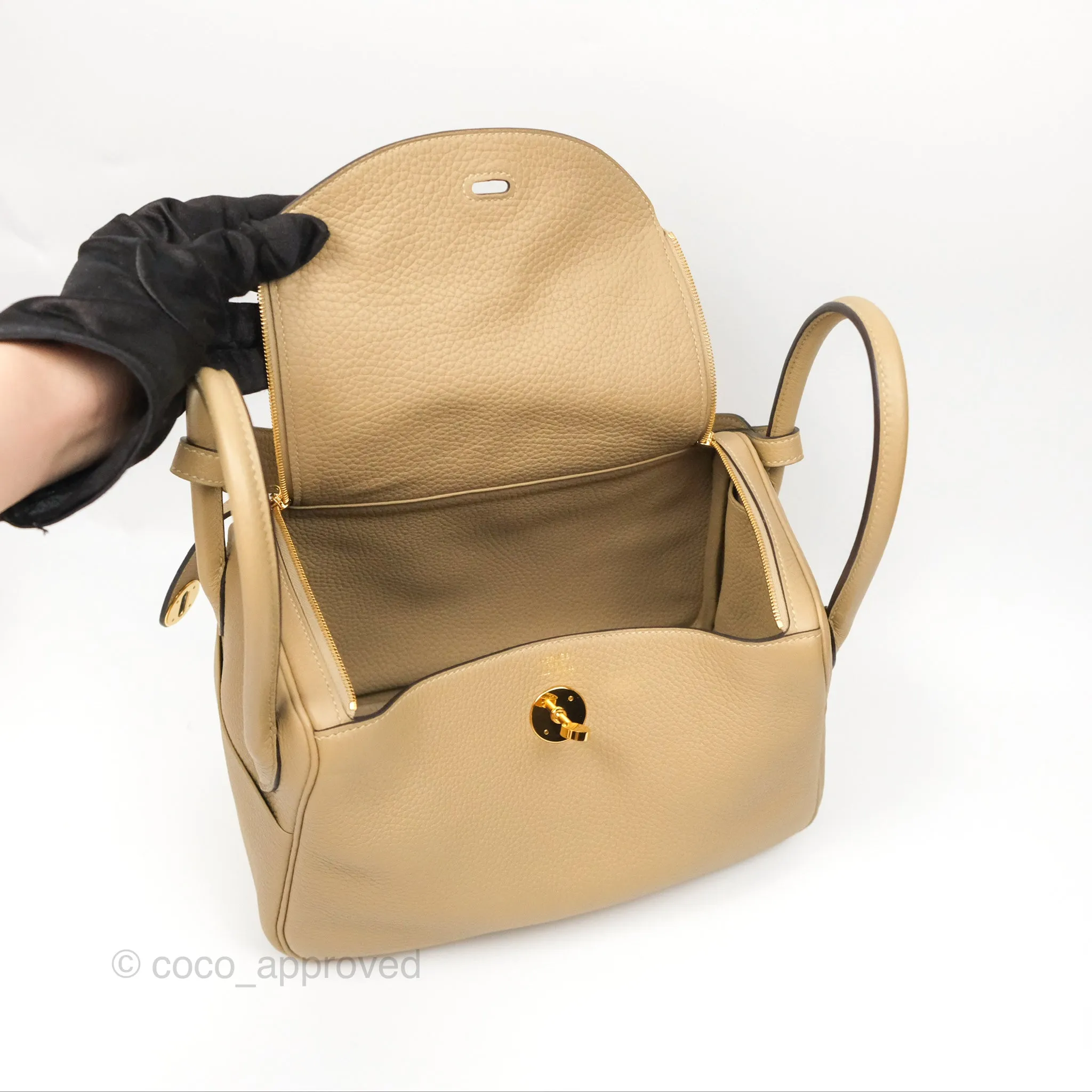 Herms Lindy 26 Trench Clemence Gold Hardware