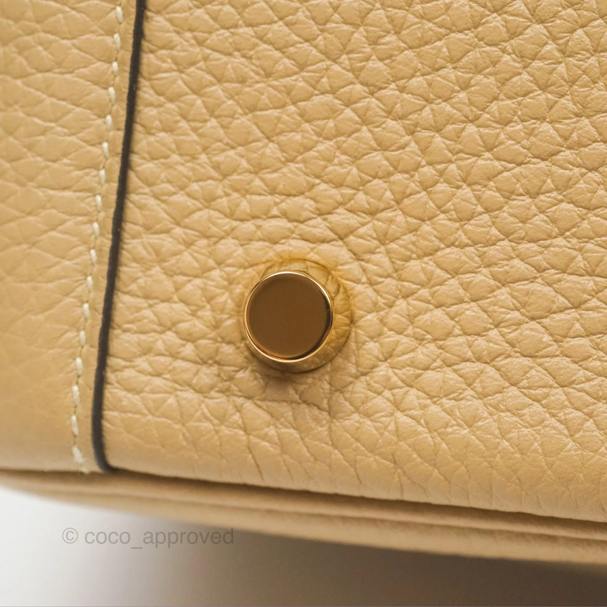 Herms Lindy 26 Trench Clemence Gold Hardware