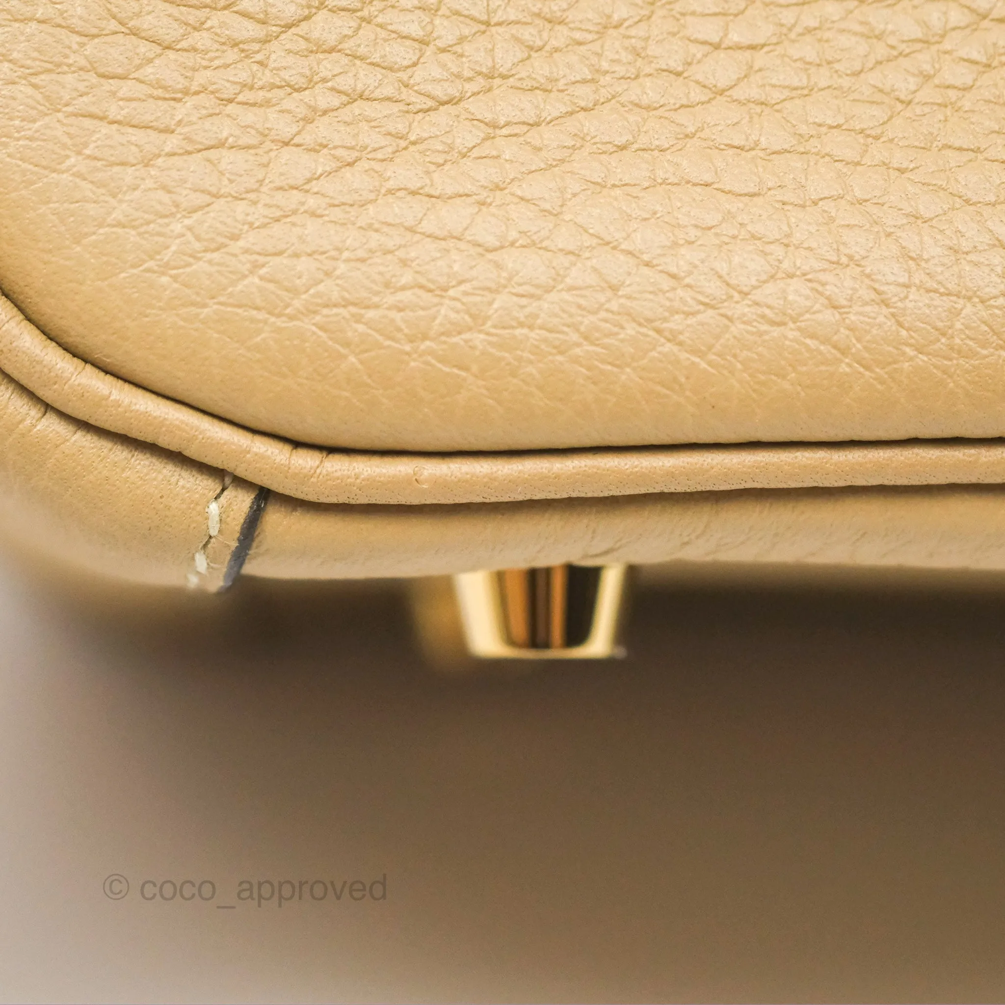 Herms Lindy 26 Trench Clemence Gold Hardware