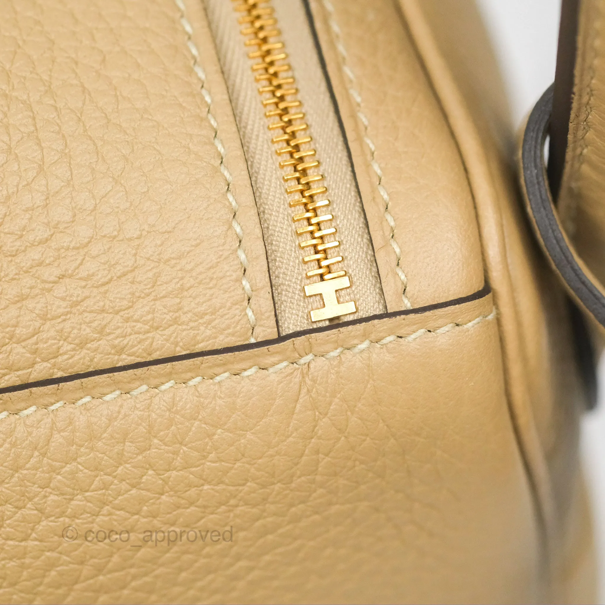 Herms Lindy 26 Trench Clemence Gold Hardware