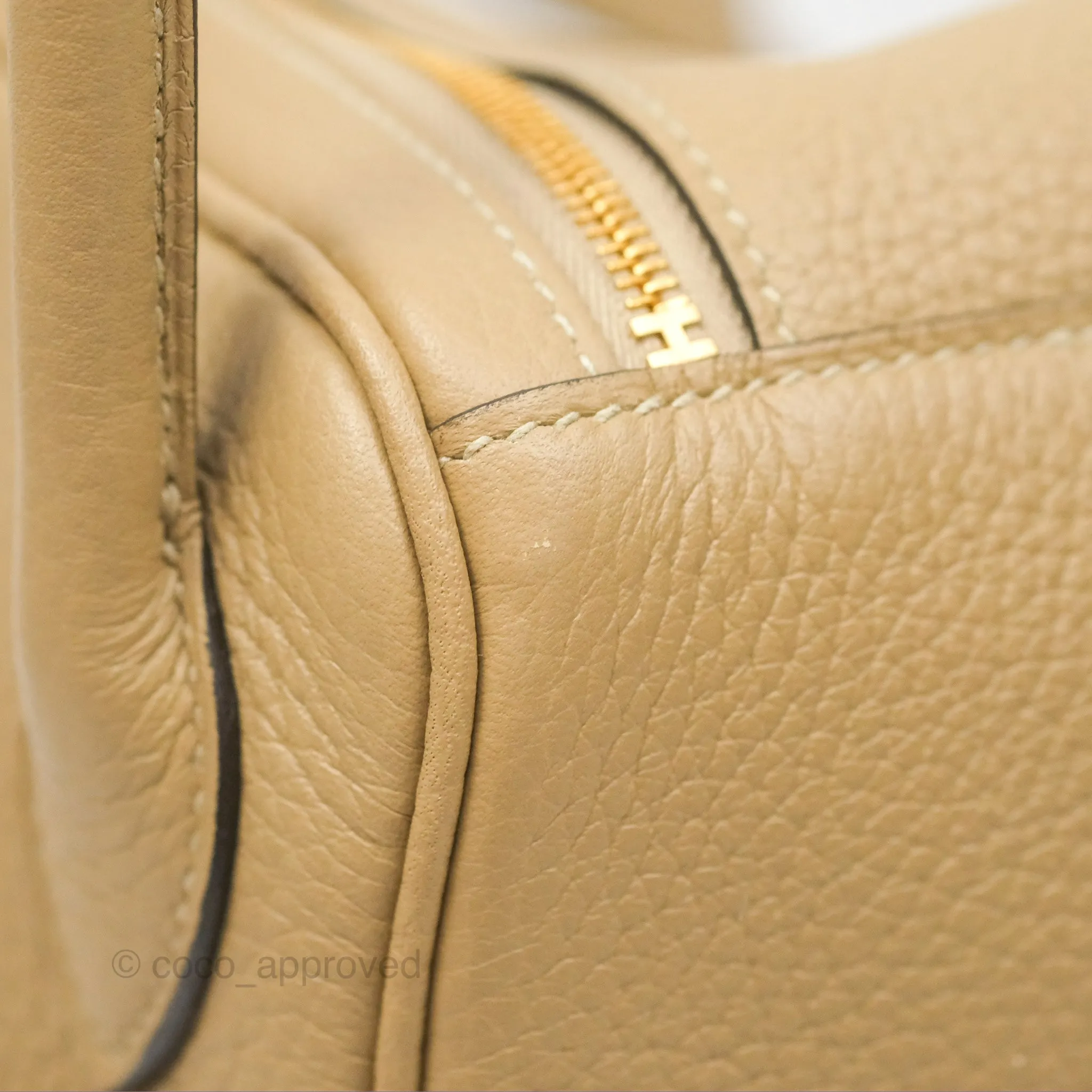Herms Lindy 26 Trench Clemence Gold Hardware