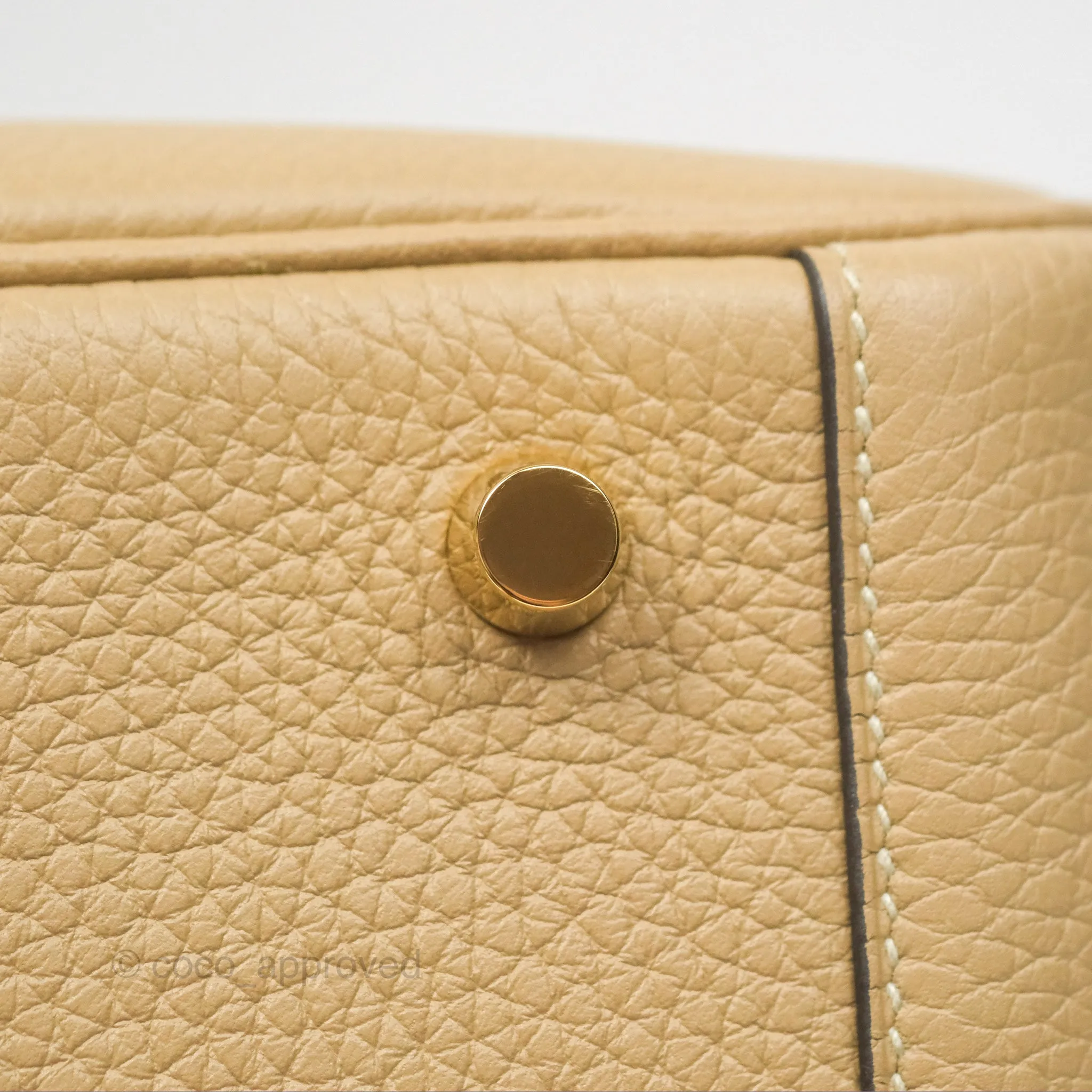 Herms Lindy 26 Trench Clemence Gold Hardware