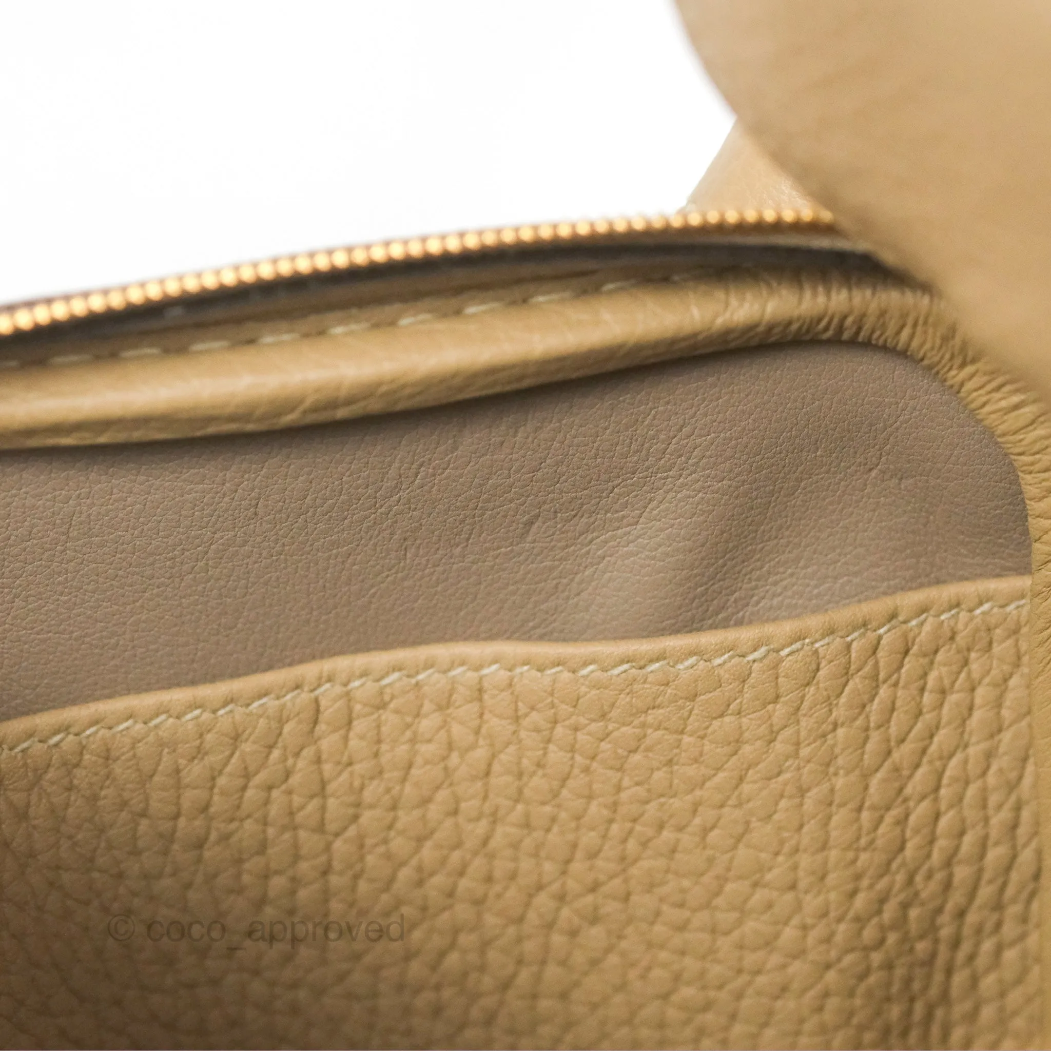 Herms Lindy 26 Trench Clemence Gold Hardware
