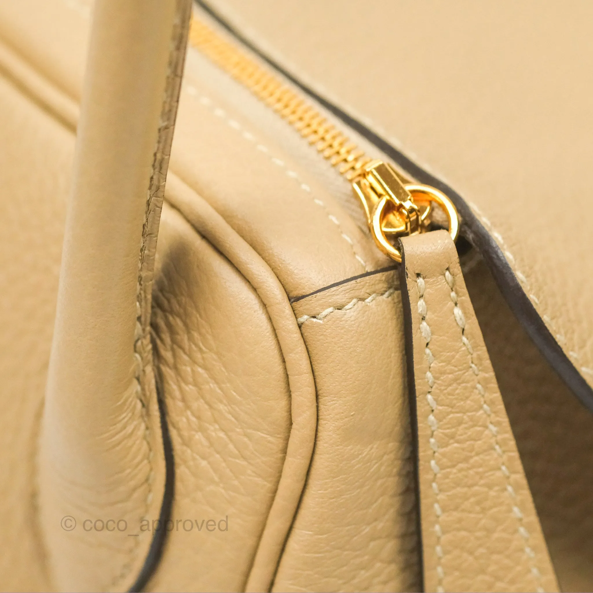 Herms Lindy 26 Trench Clemence Gold Hardware