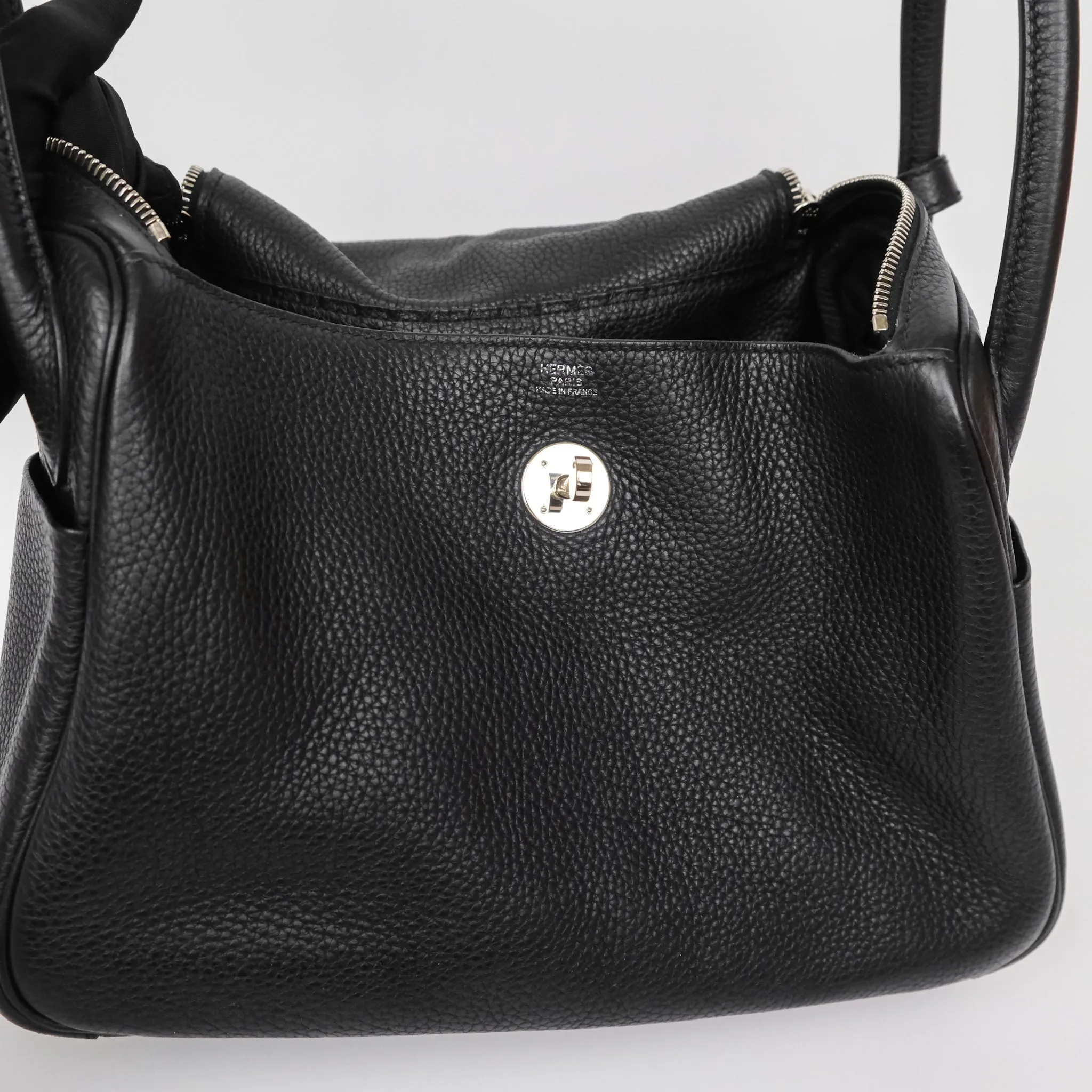 Herms Lindy 30 Black Clemence Palladium Hardware