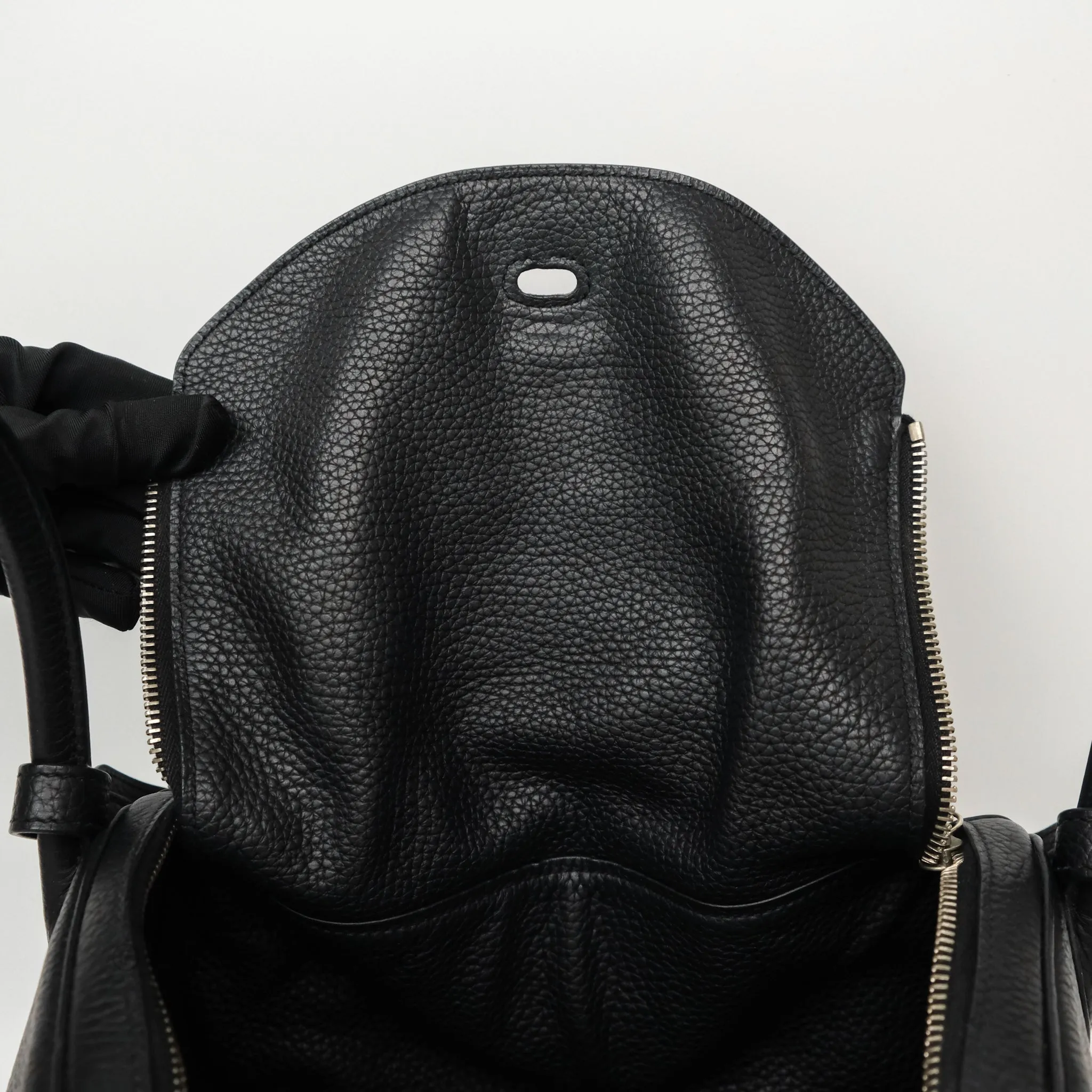 Herms Lindy 30 Black Clemence Palladium Hardware