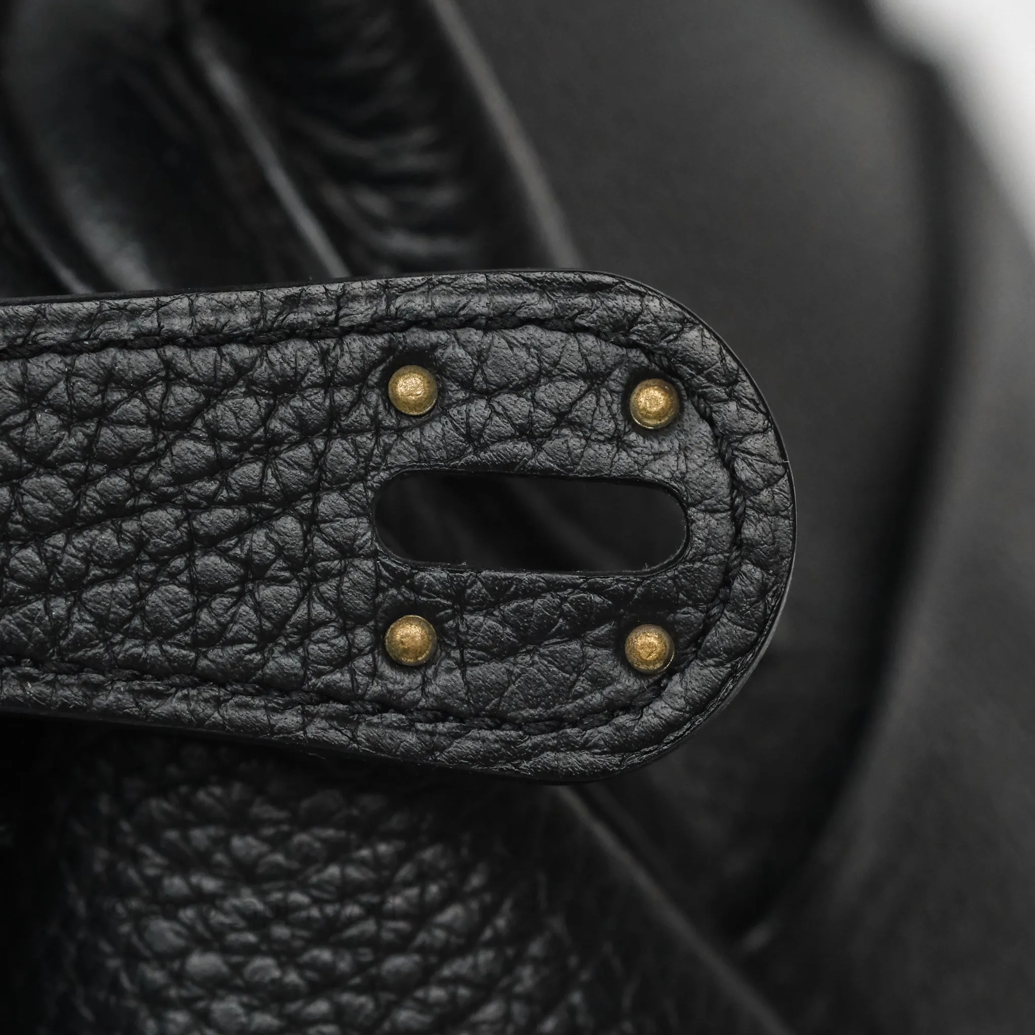 Herms Lindy 30 Black Clemence Palladium Hardware