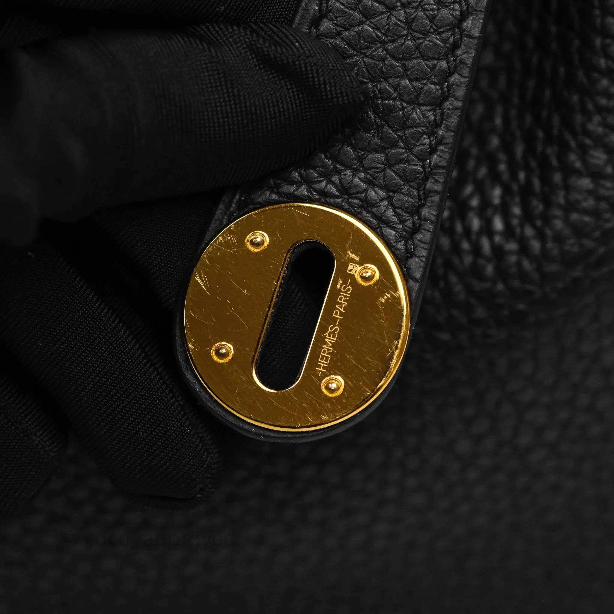 Herms Lindy 30 Black Noir 89 Clemence Gold Hardware