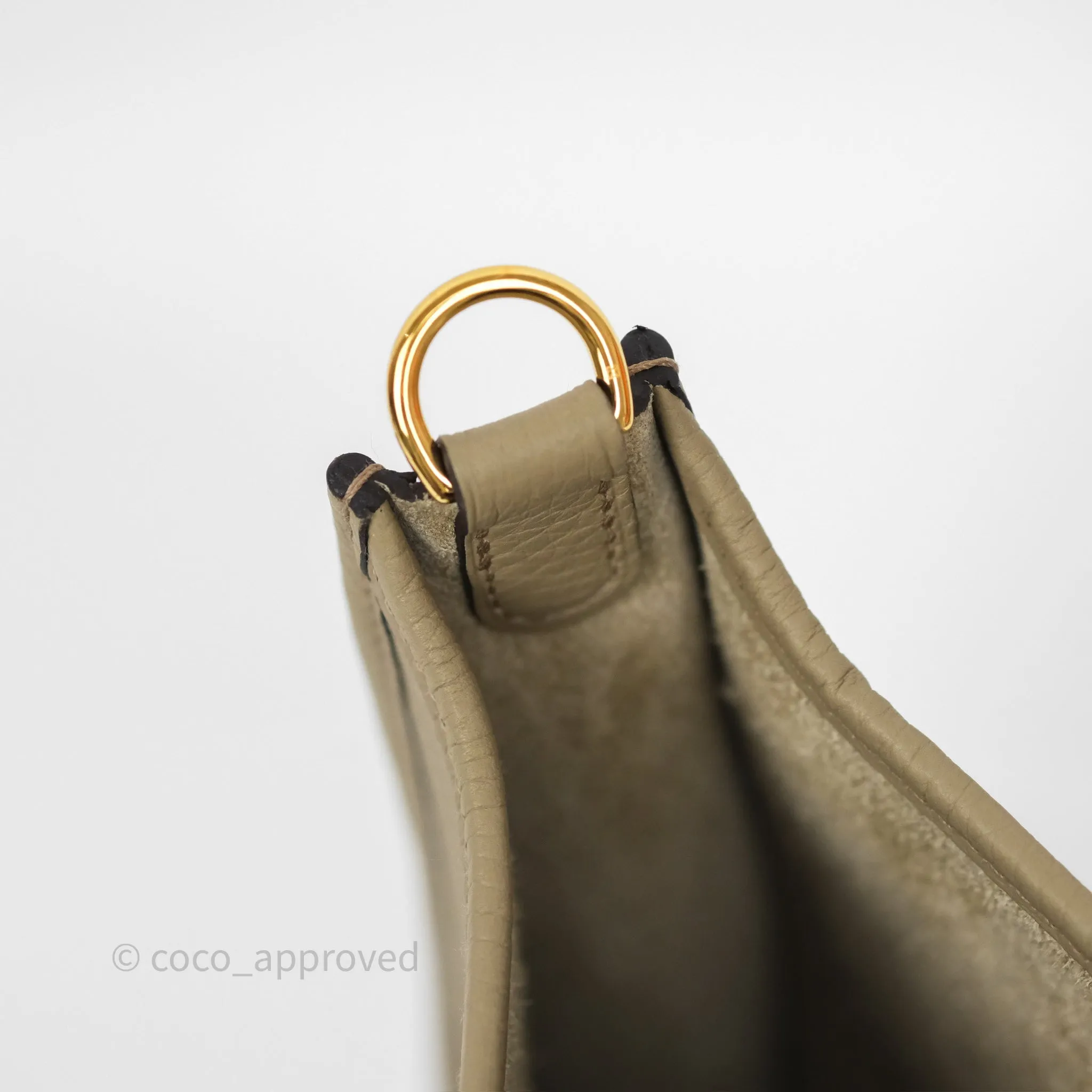 Herms Mini Evelyne 16 Beige Marfa 8Q Clemence Gold Hardware