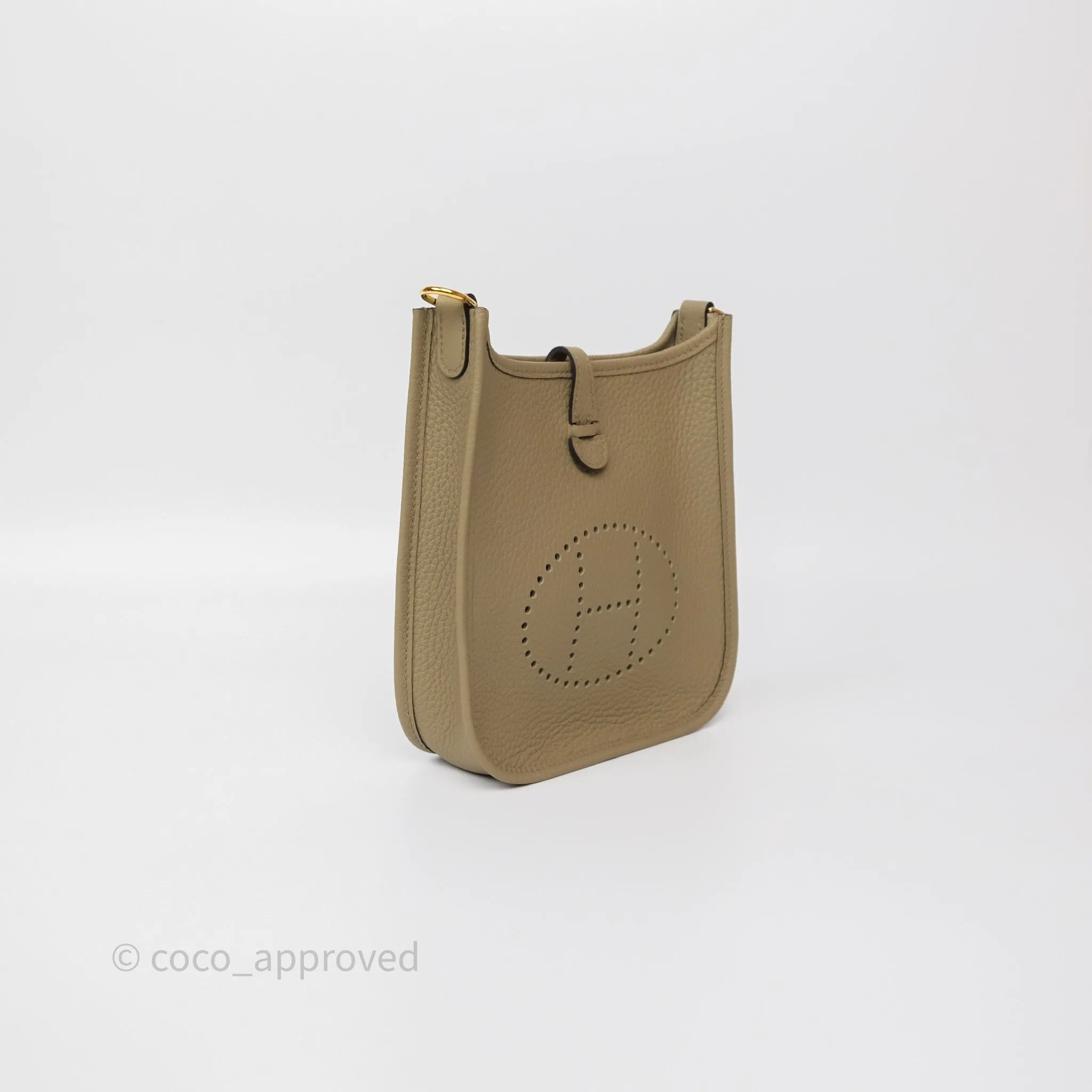 Herms Mini Evelyne 16 Beige Marfa 8Q Clemence Gold Hardware