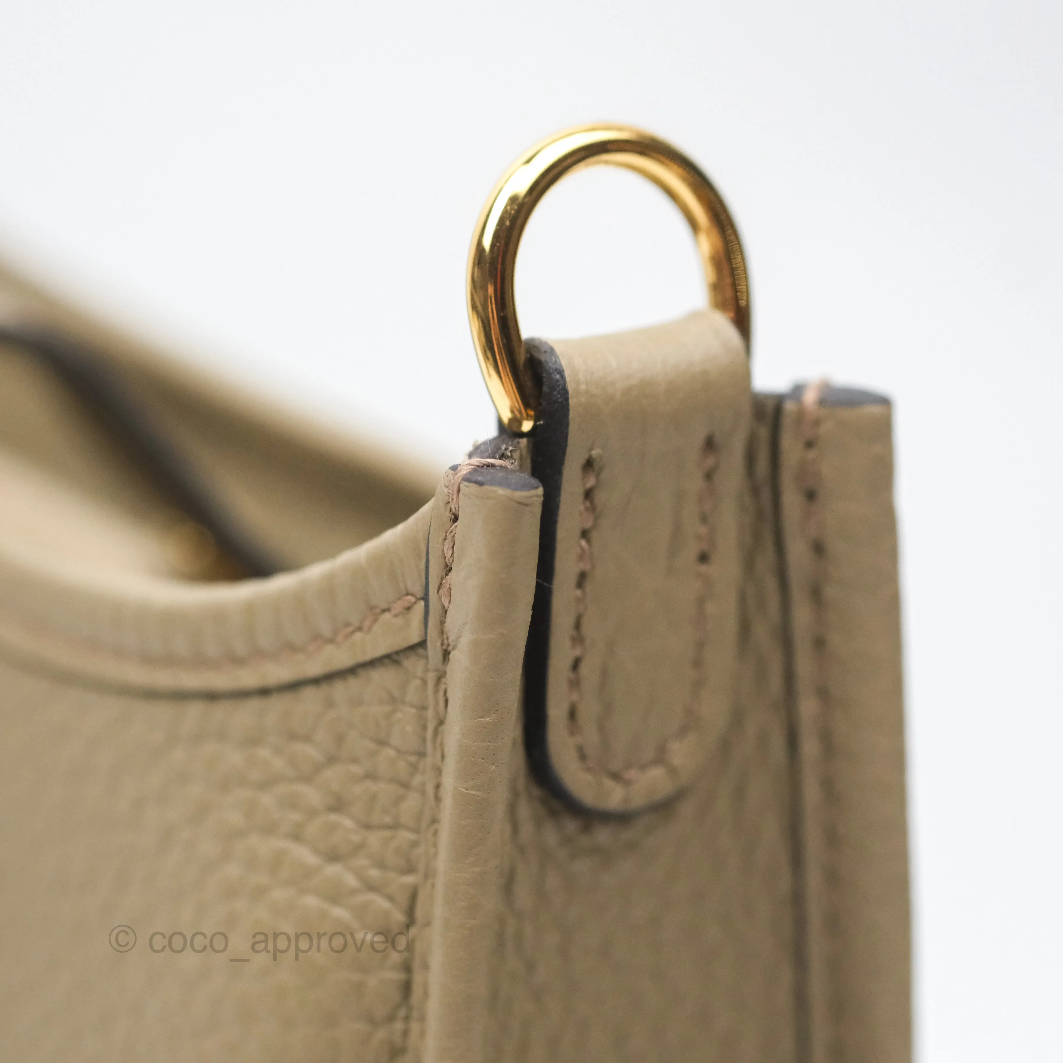 Herms Mini Evelyne 16 Beige Marfa 8Q Clemence Gold Hardware