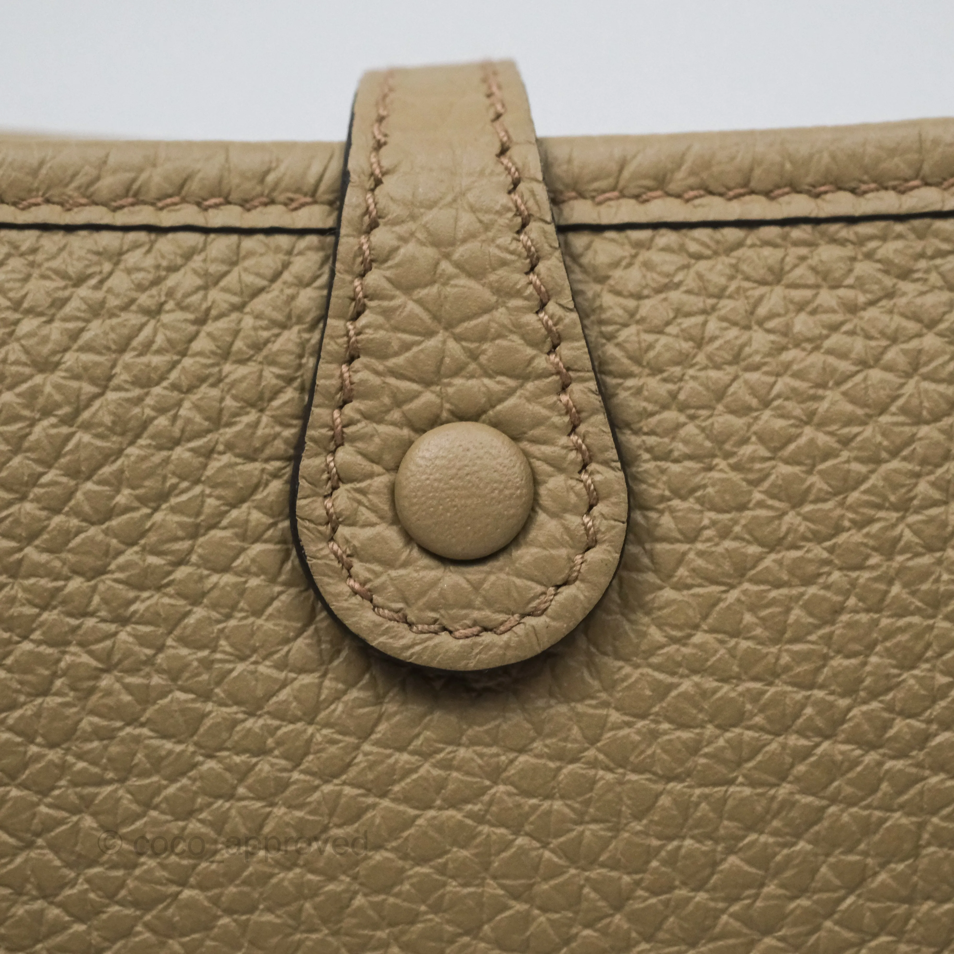 Herms Mini Evelyne 16 Beige Marfa 8Q Clemence Gold Hardware