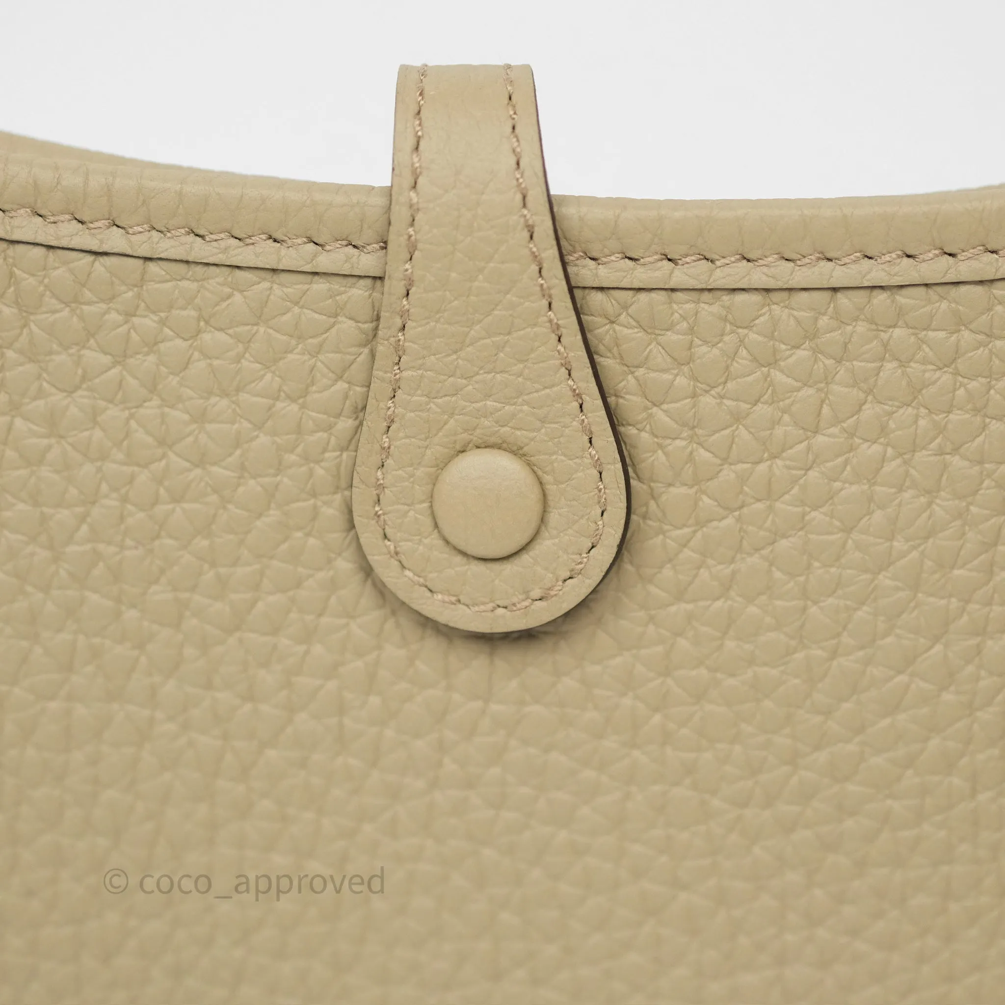 Herms Mini Evelyne 16 Beige Marfa 8Q Clemence Gold Hardware