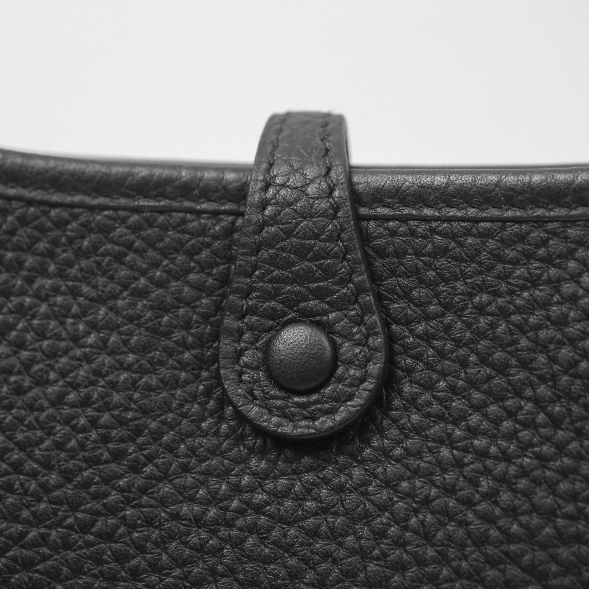 Herms Mini Evelyne 16 Noir 89 Clemence Gold Hardware